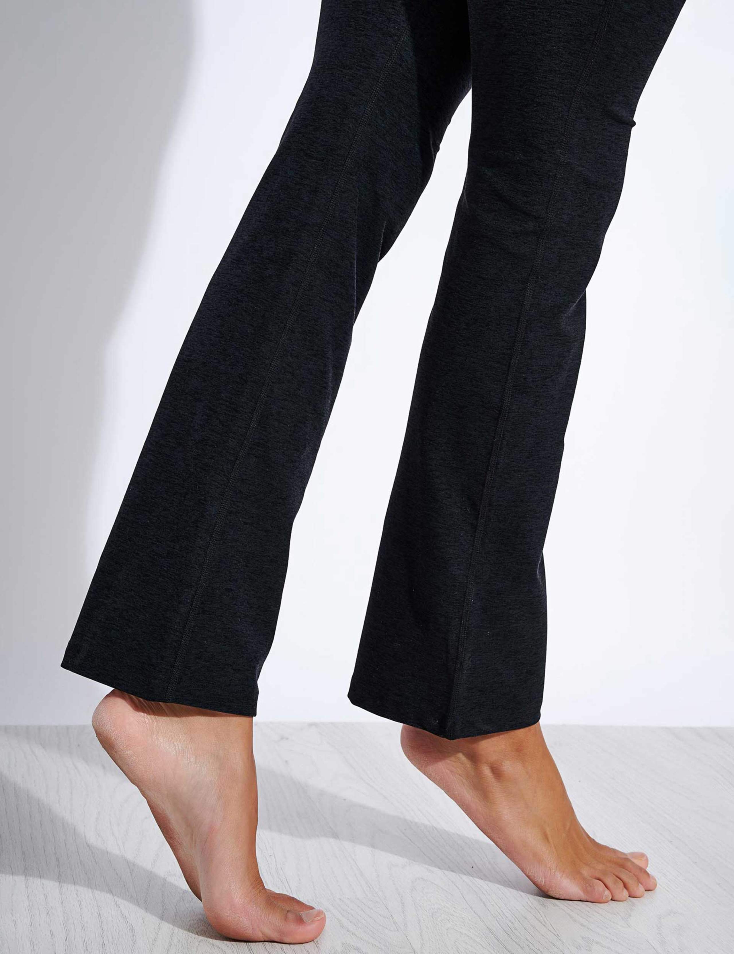 High Waisted yoga trouserss 3 of 3