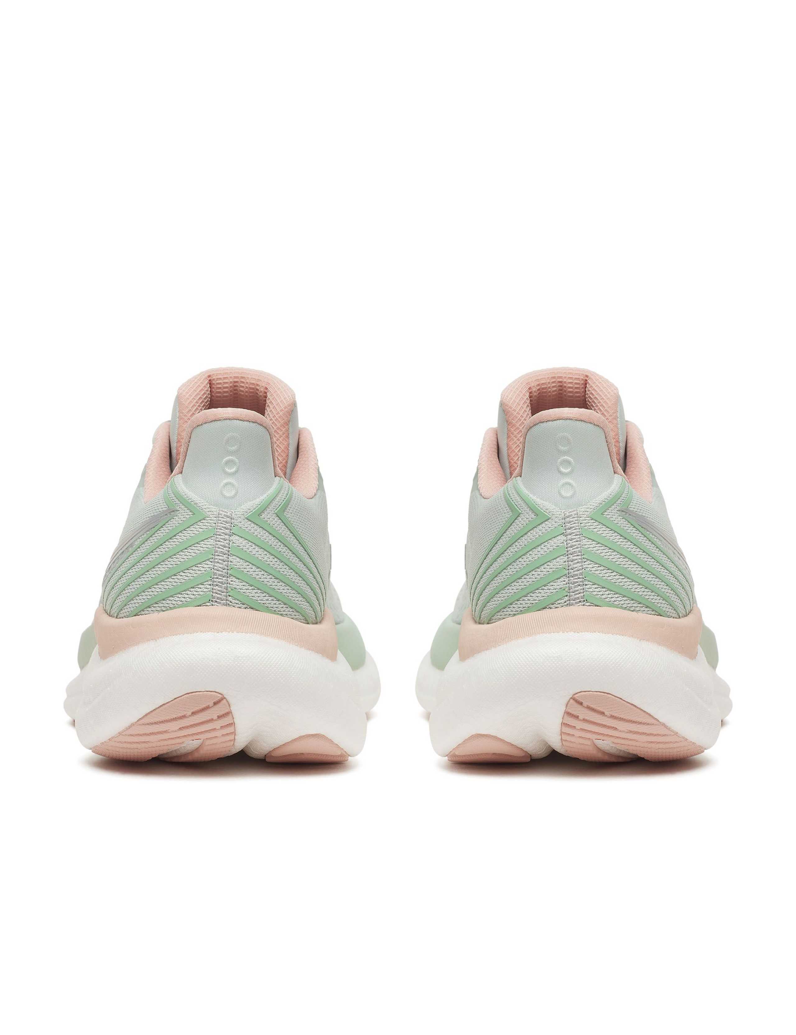 Triumph 23 Running Trainers 6 of 6