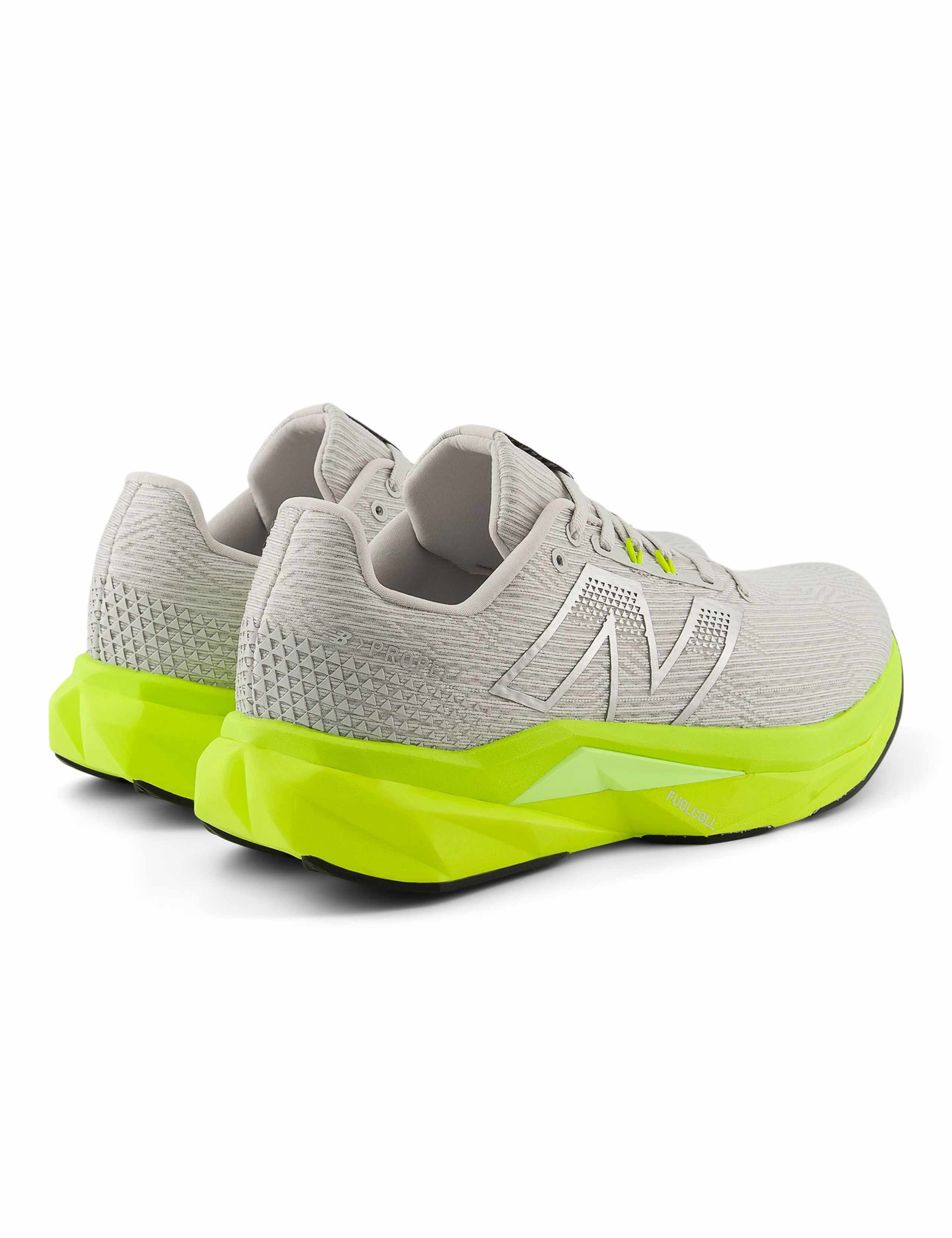 FuelCell Propel V5 Trainers 8 of 8
