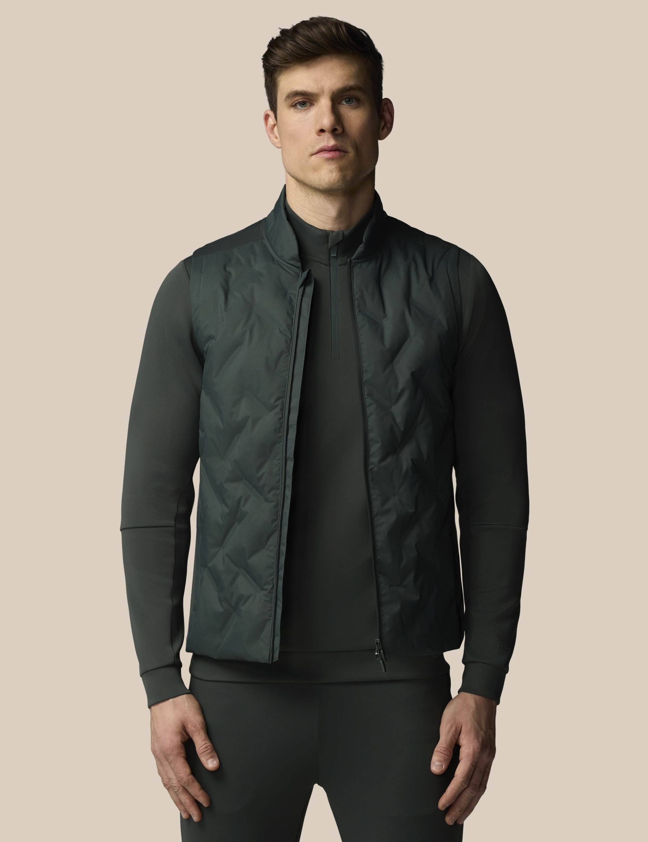 Water Resistant Quilted Gilet 1 of 6