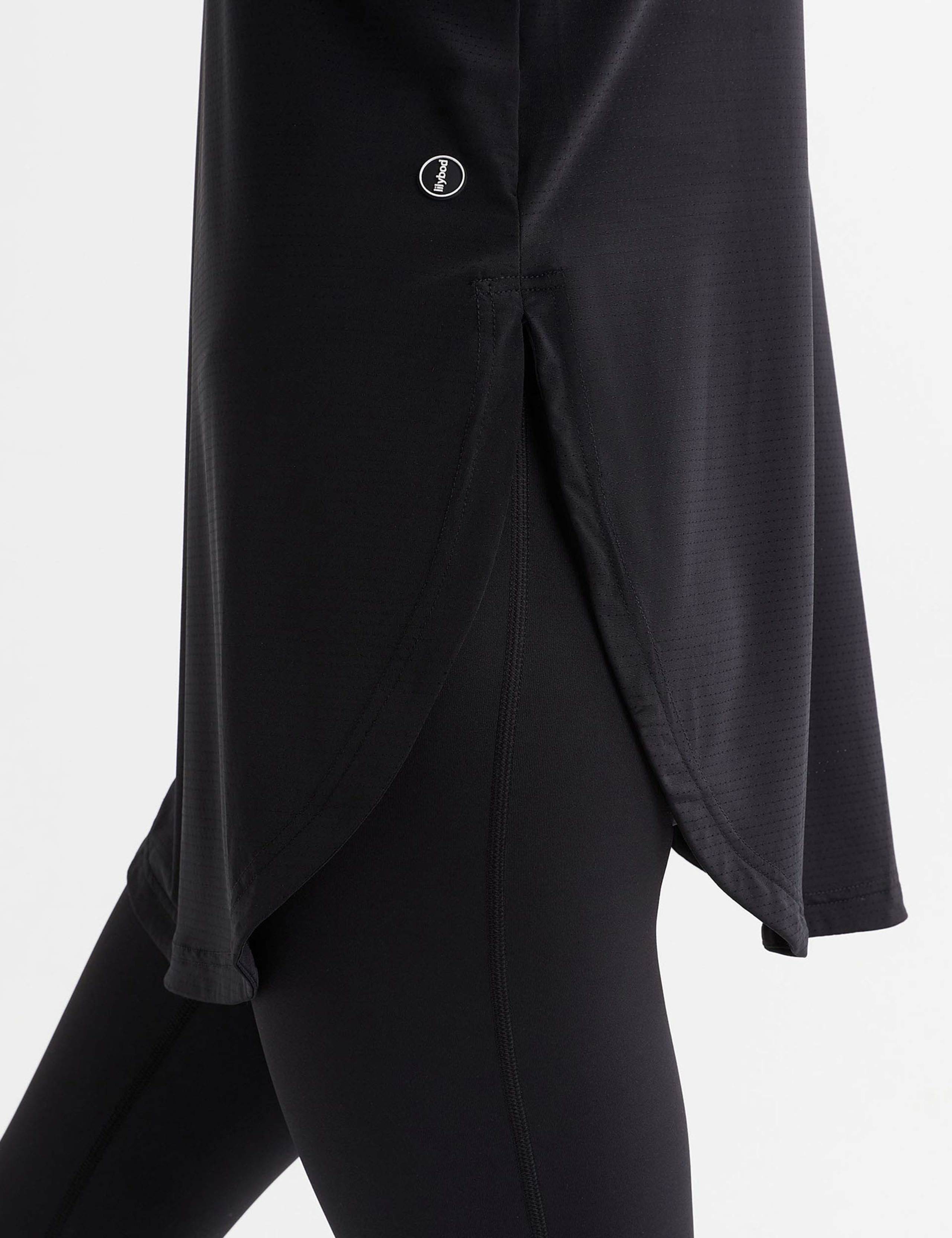 Zela Crew Neck Relaxed Vest Top 4 of 5