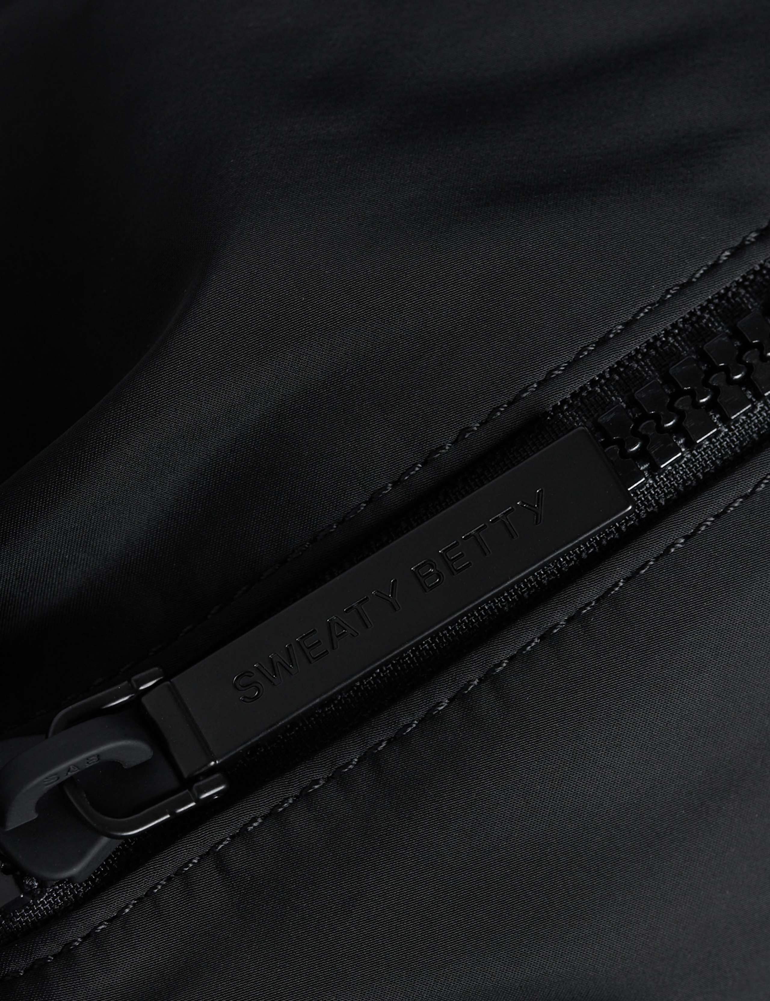 Strive Nylon Water Resistant Gym Bag 13 of 13