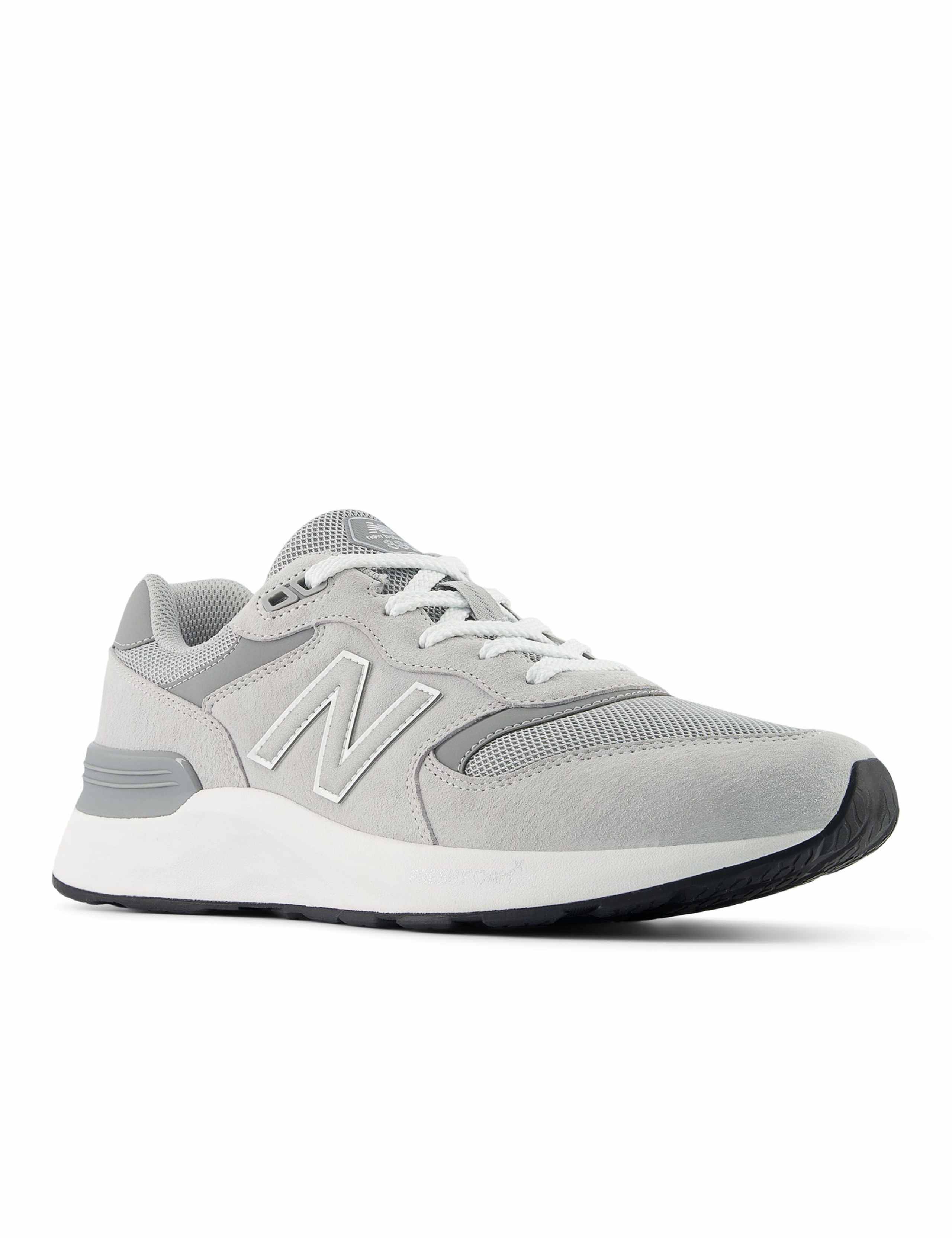 Fresh Foam Walking 880 V6 4 of 7