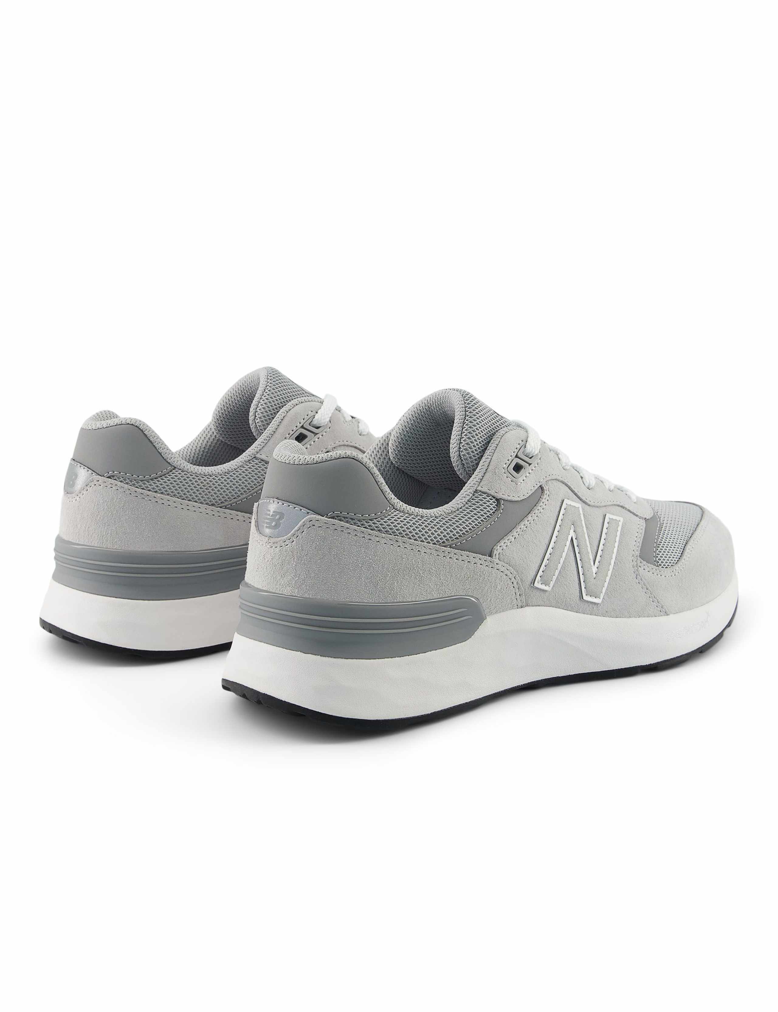 Fresh Foam Walking 880 V6 5 of 7