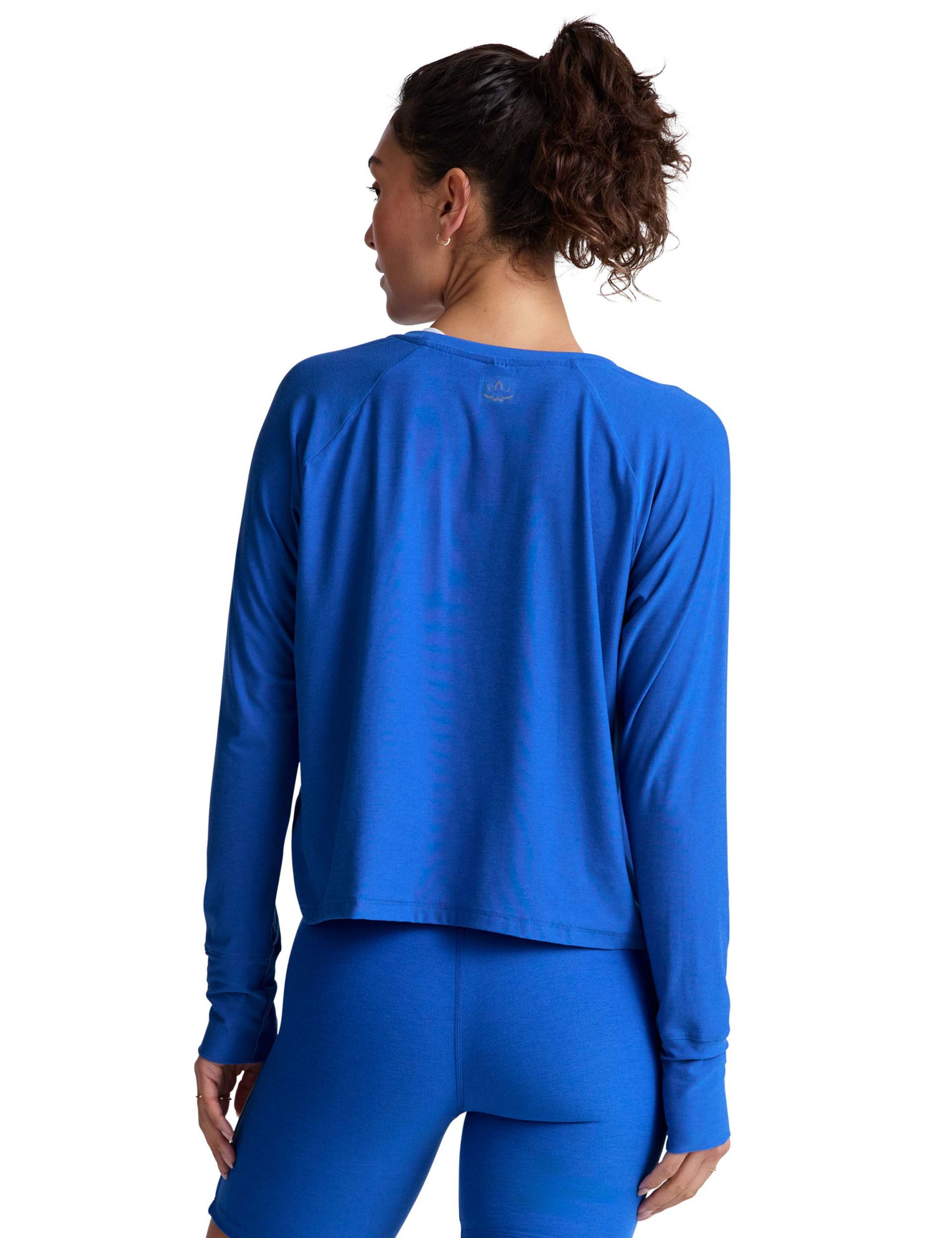 Featherweight Daydreamer Crew Neck Yoga Top 4 of 4