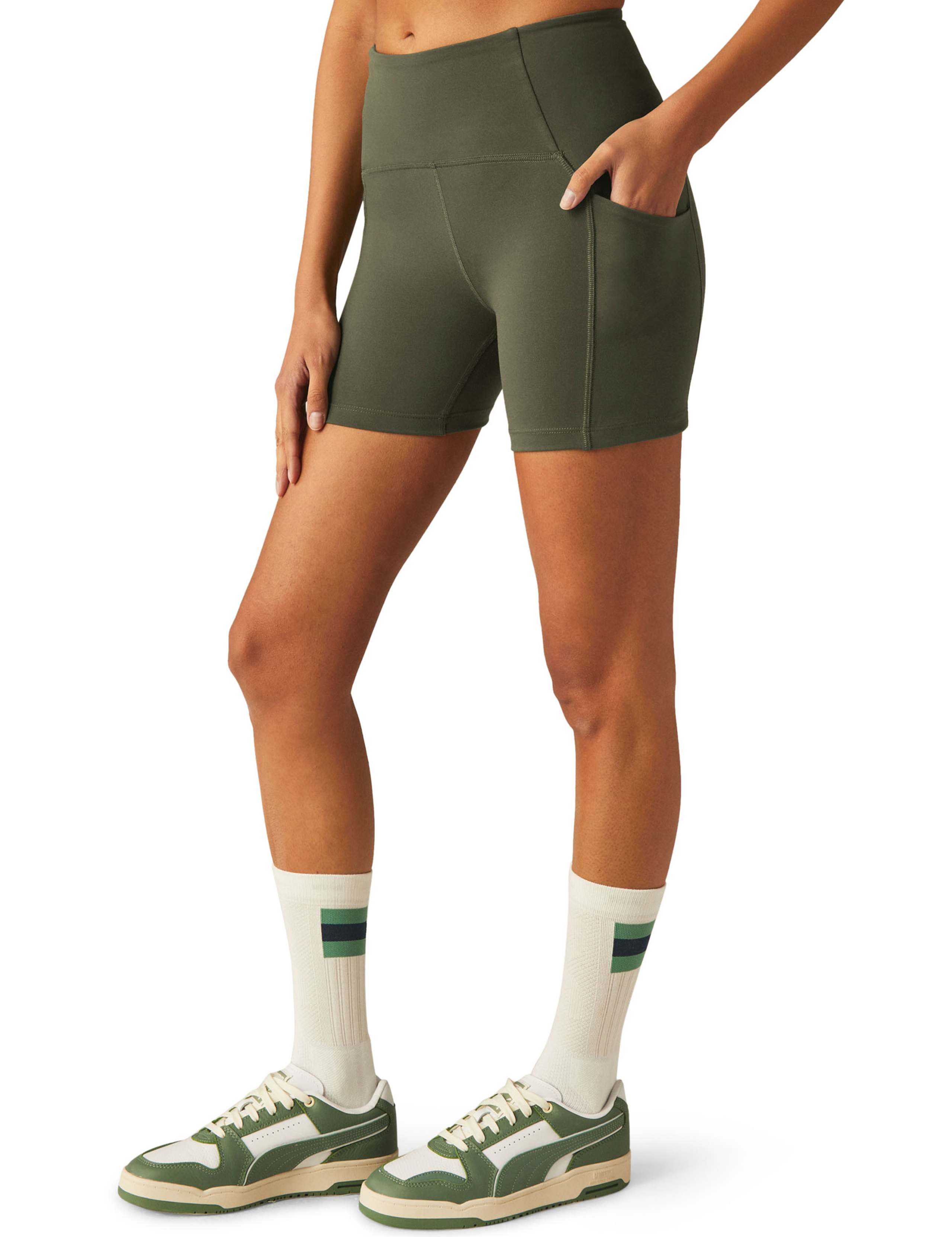 Powerbeyond Strive Shorts 4 of 4