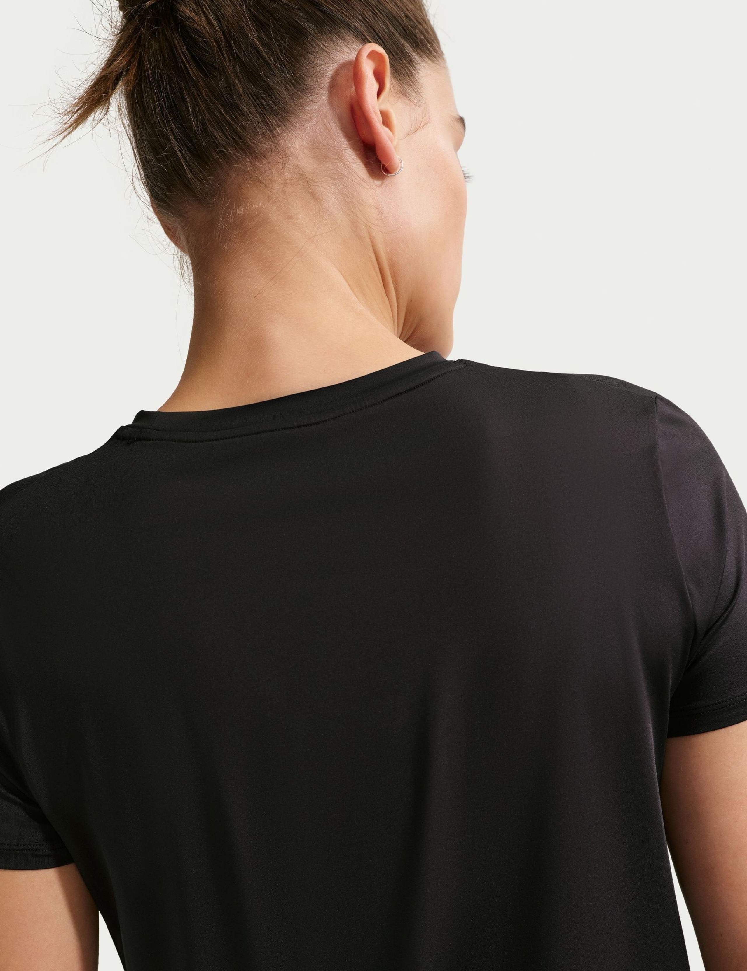 Dri-FIT Crew Neck Relaxed T-Shirt 3 of 4