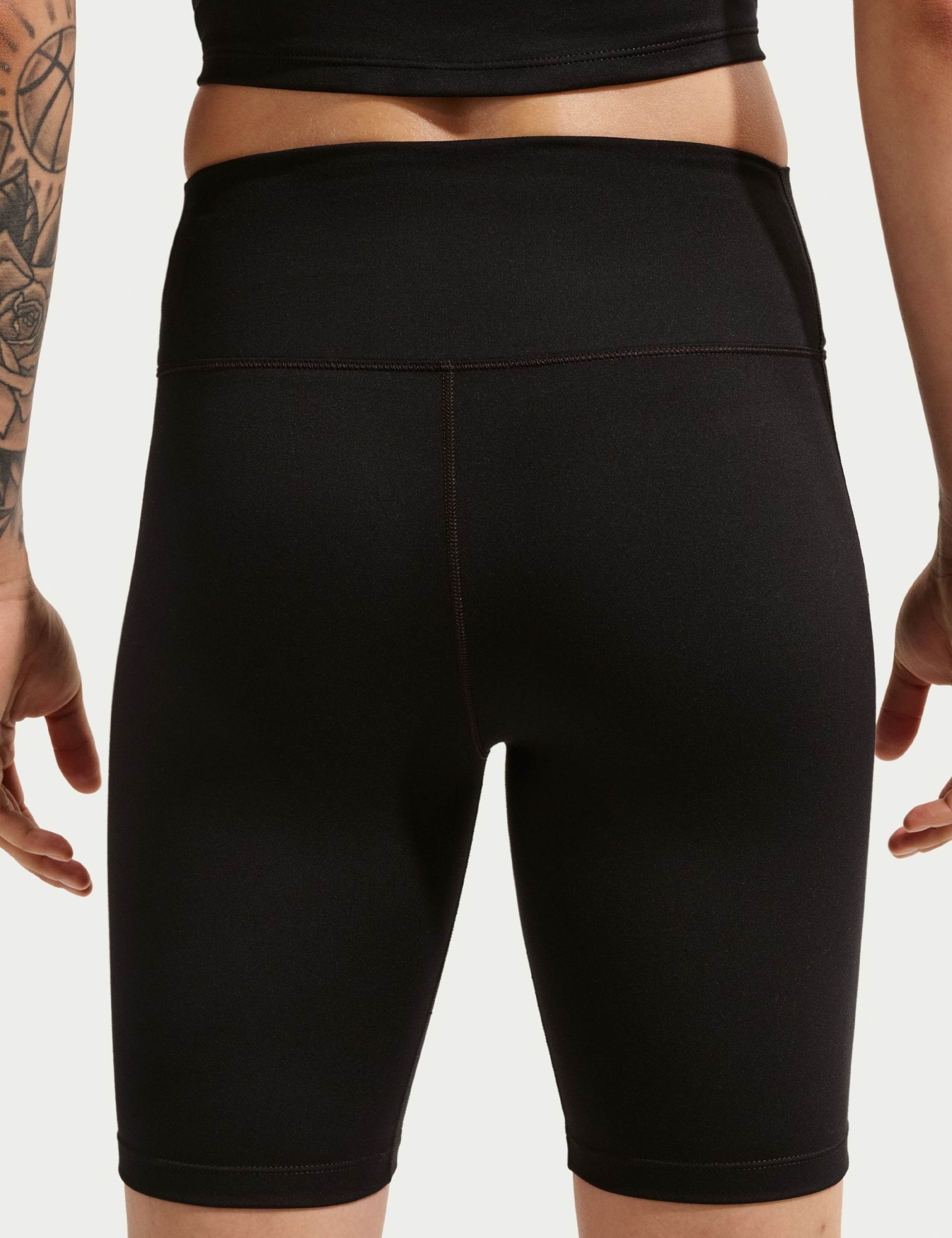 One High Waisted Shorts 6 of 7