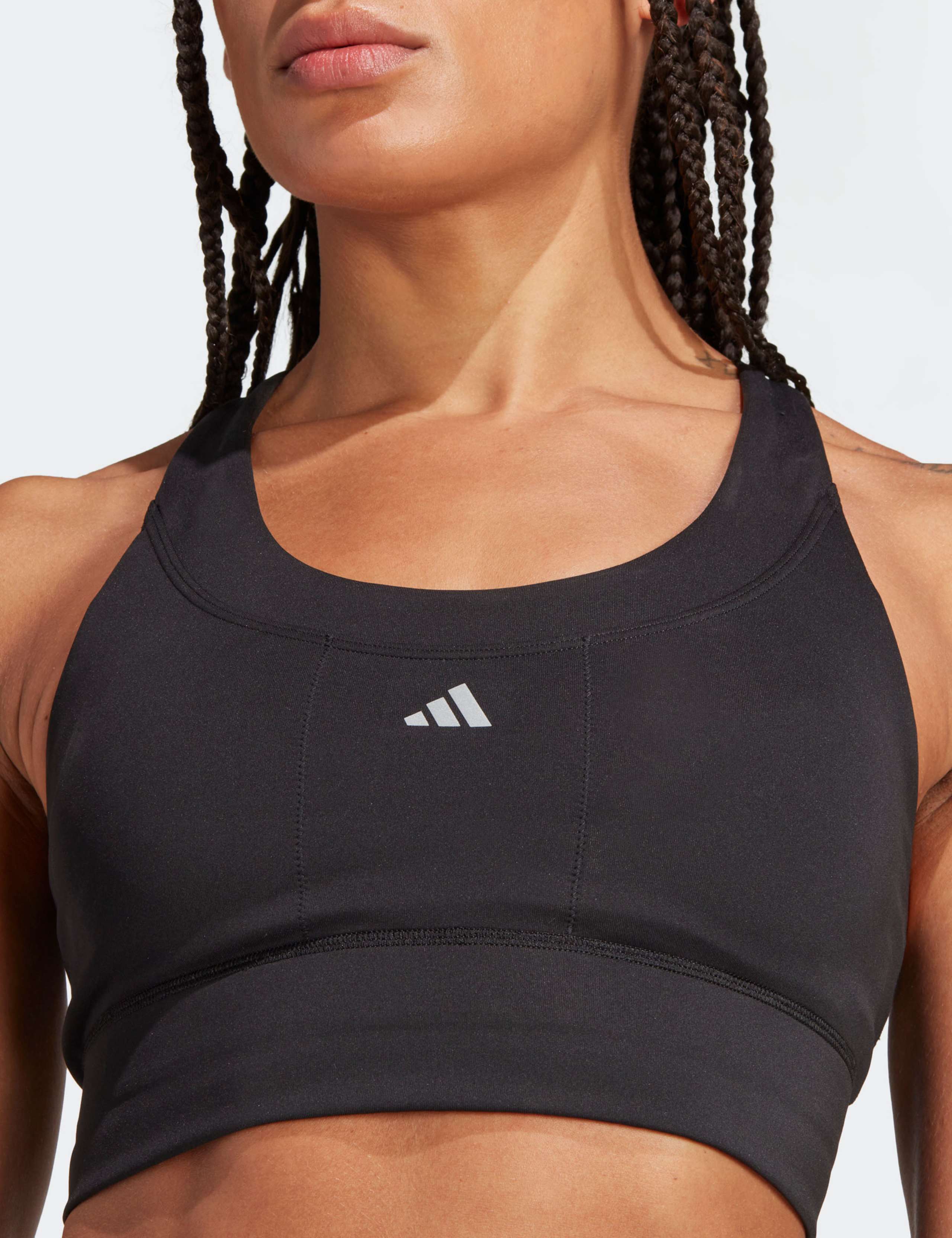 Run Pocket Medium Support Sports Bra 3 of 6