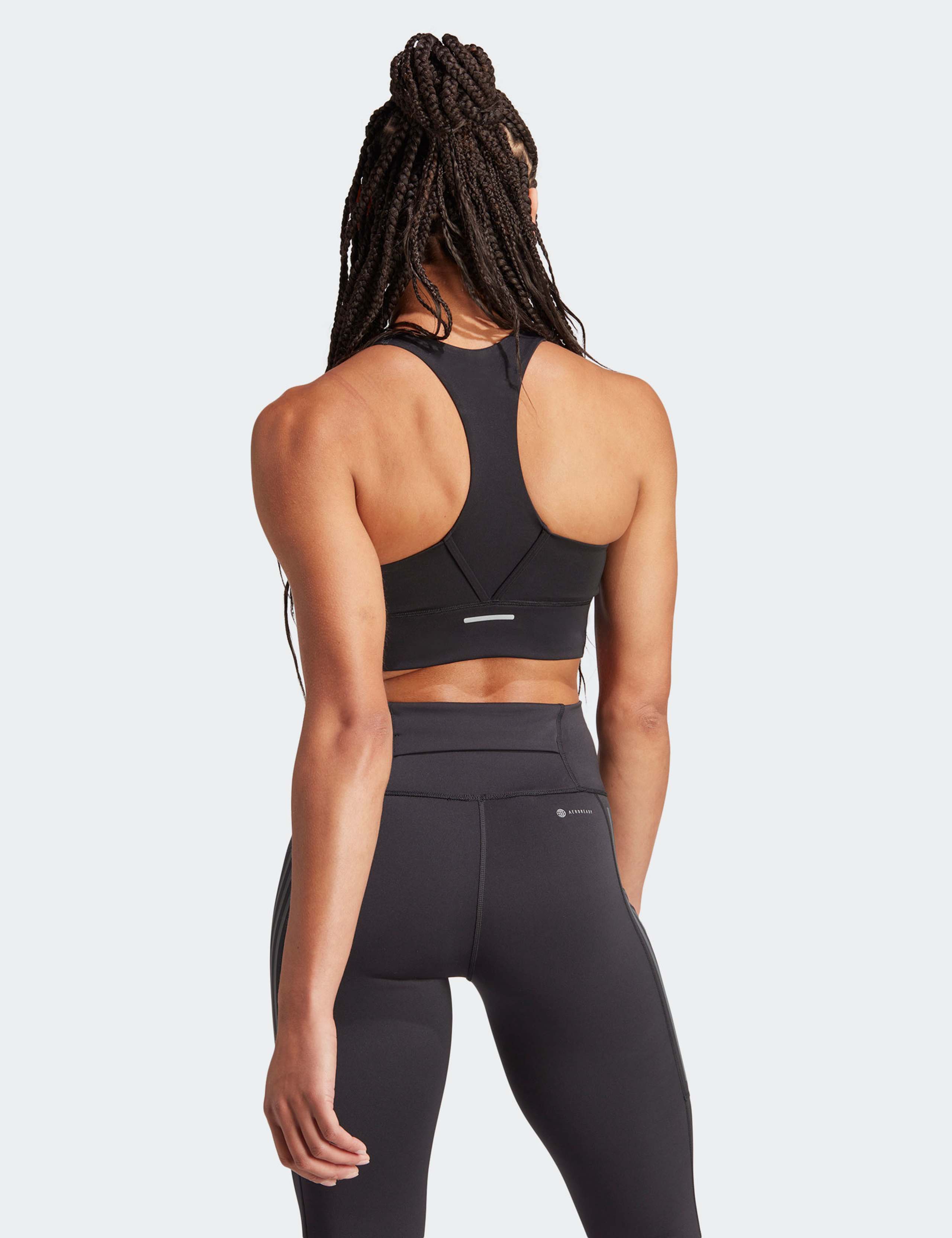 Run Pocket Medium Support Sports Bra 4 of 6