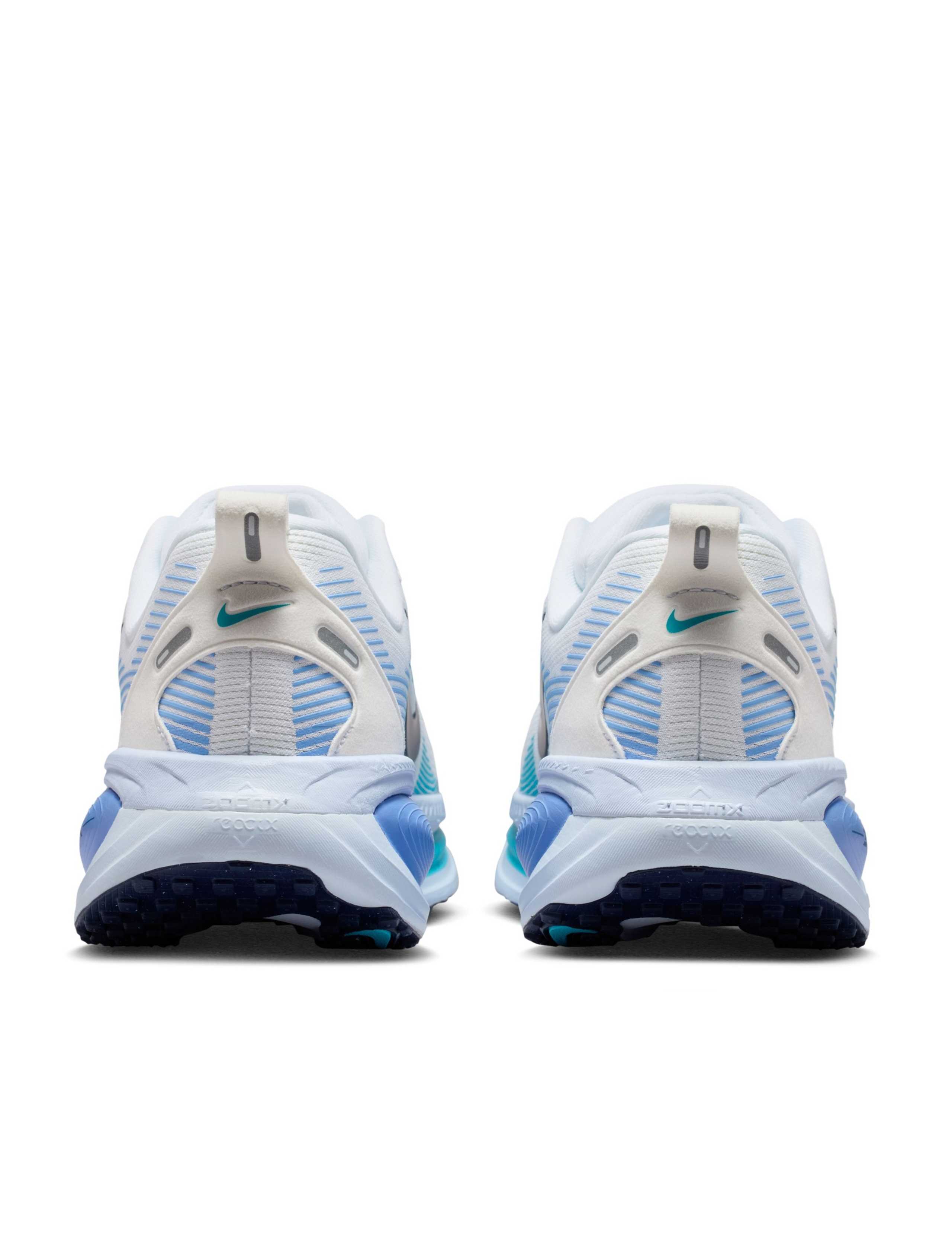 Vomero 18 Trainers 5 of 9