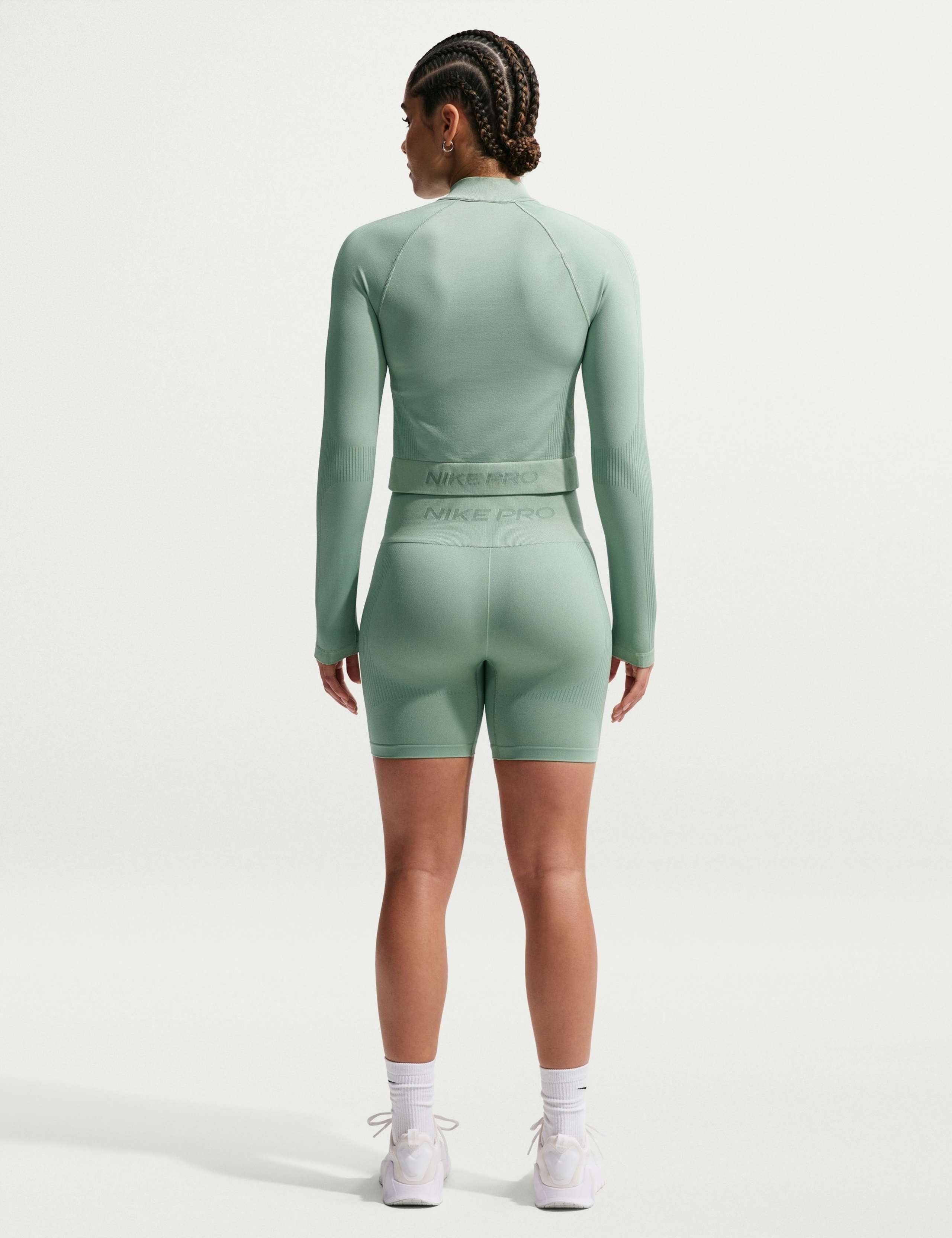 Pro Seamless Ribbed High Waisted Biker Shorts 2 of 6
