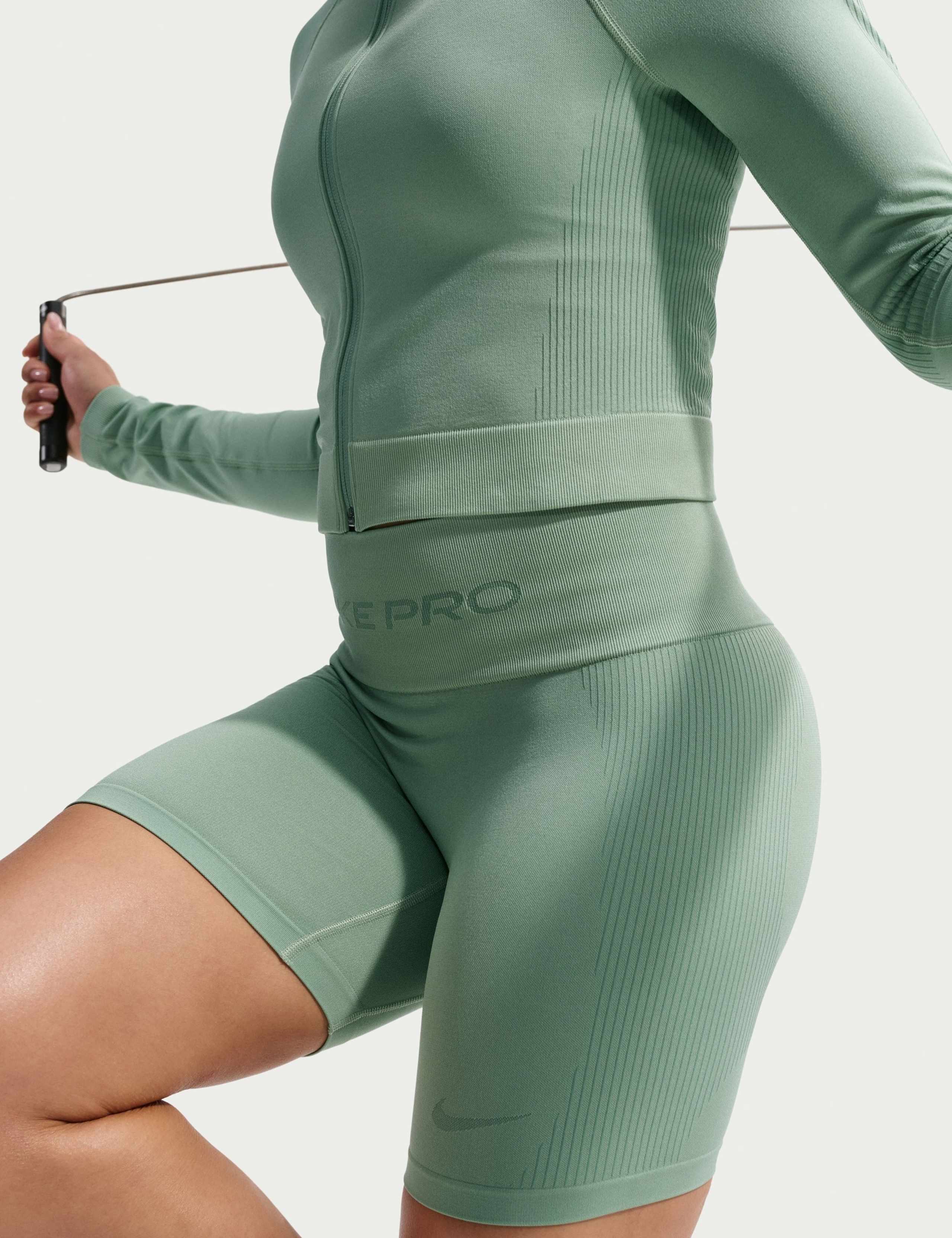 Pro Seamless Ribbed High Waisted Biker Shorts 6 of 6