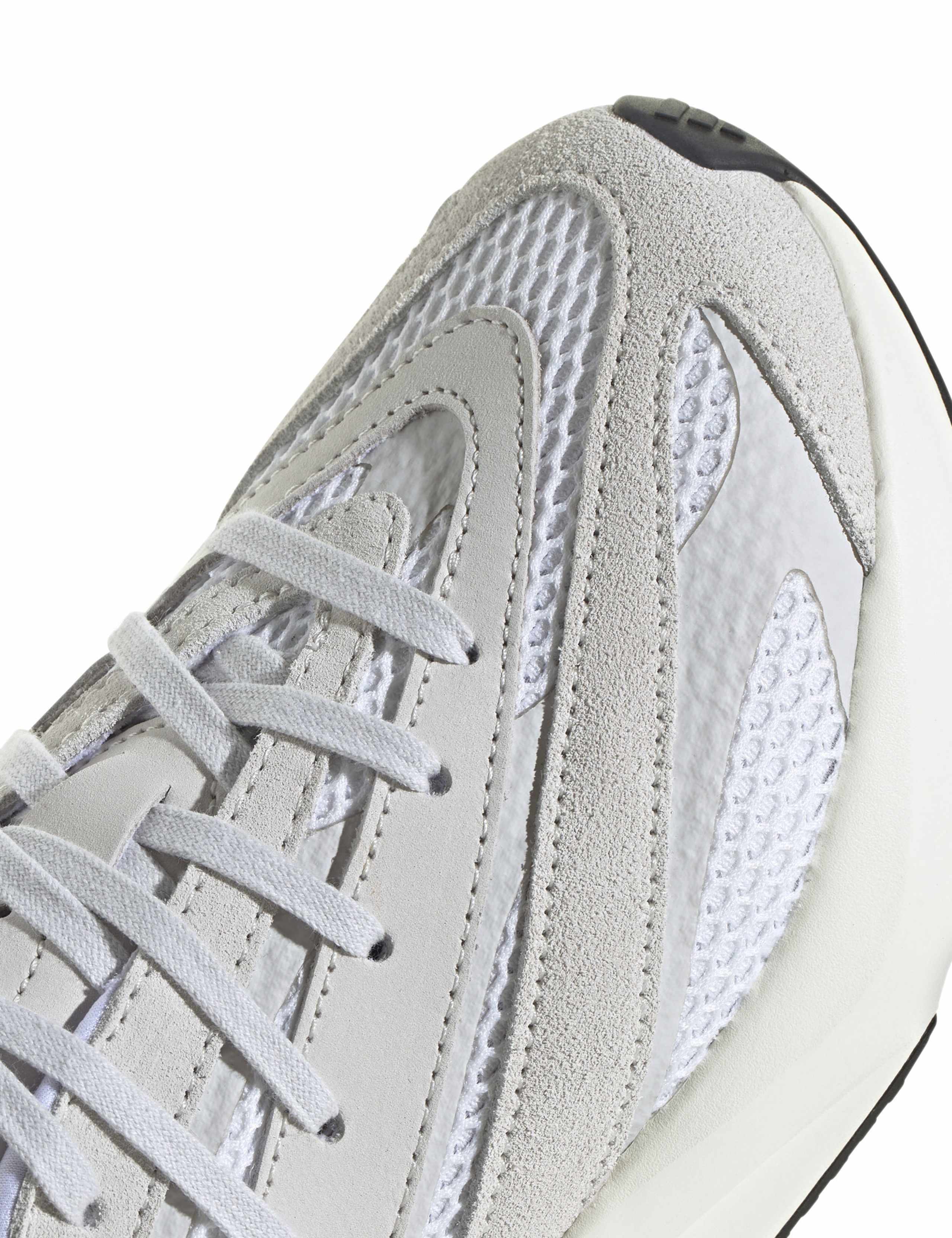 Lightstride Trainers 7 of 8