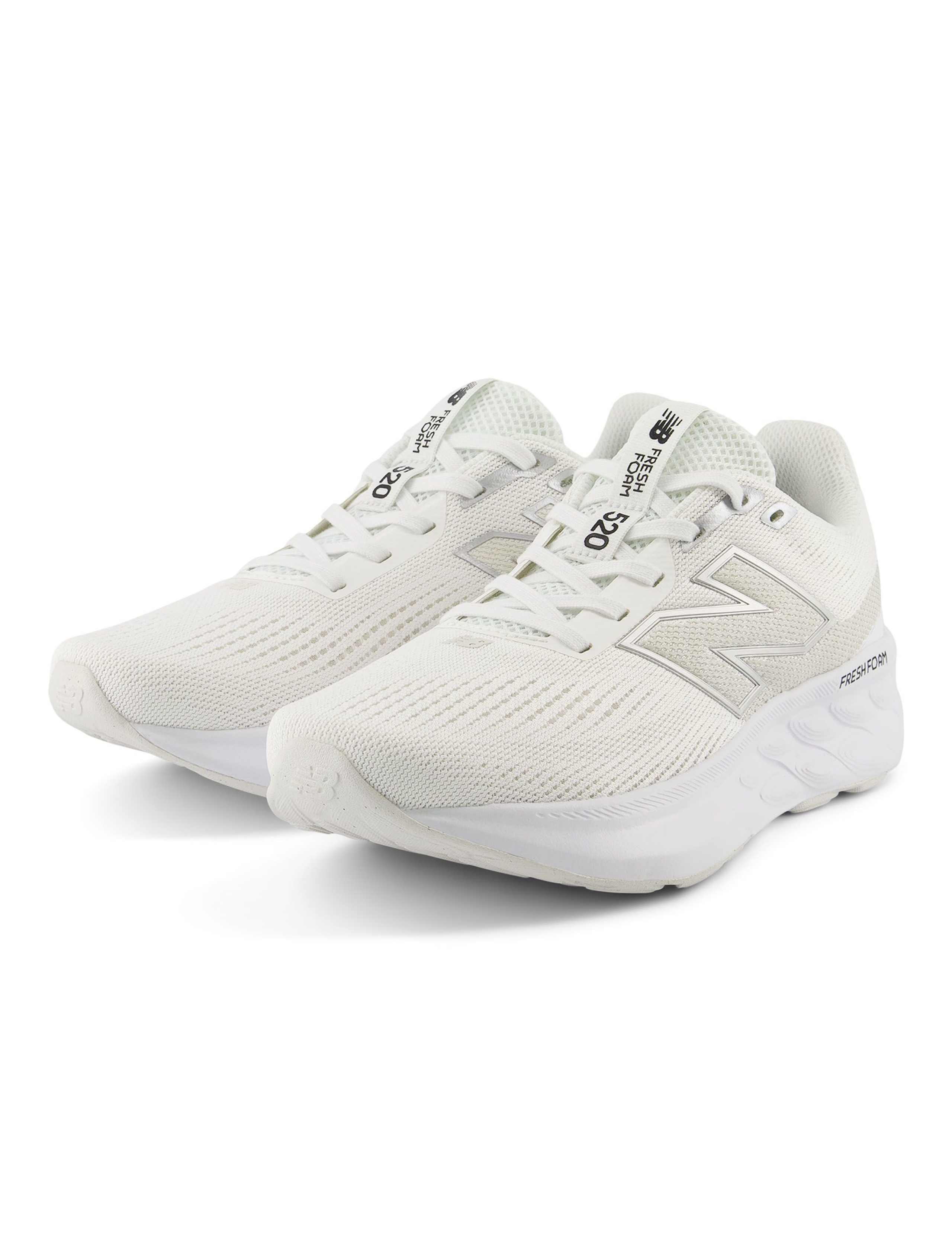 520v9 Running Trainers 4 of 6
