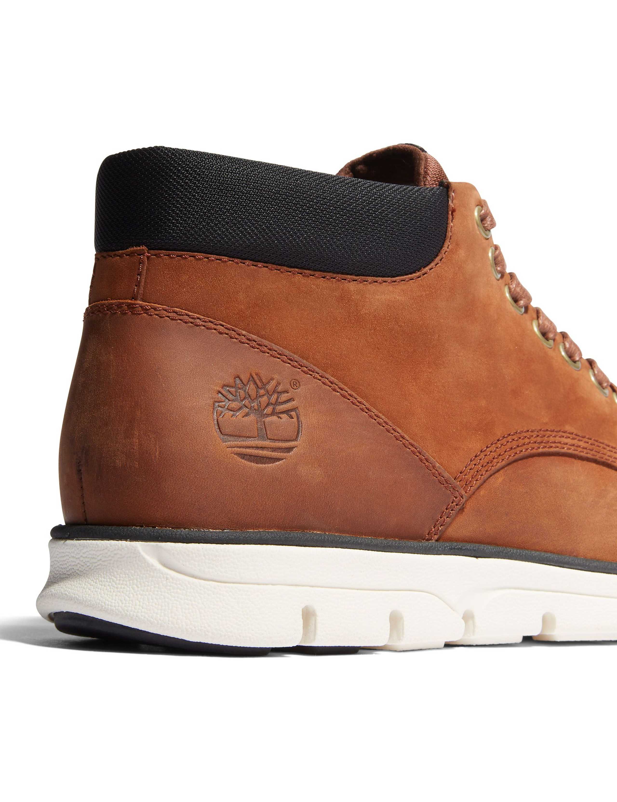 Bradstreet Chukka Leather Walking Boots 9 of 10
