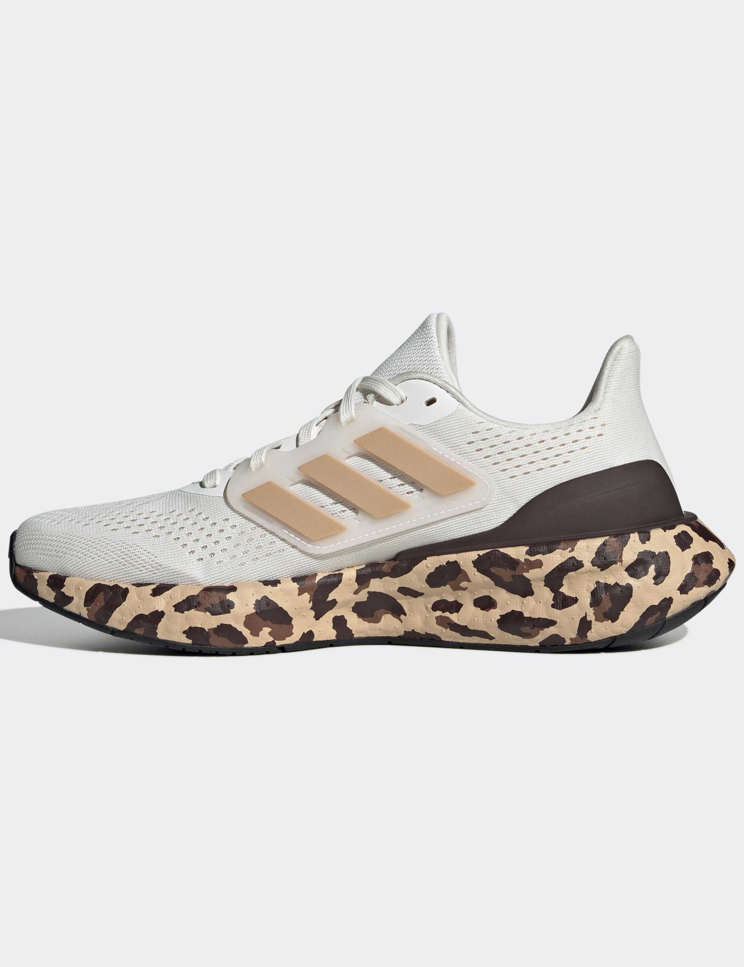 Pureboost 23 Running Trainers 4 of 6