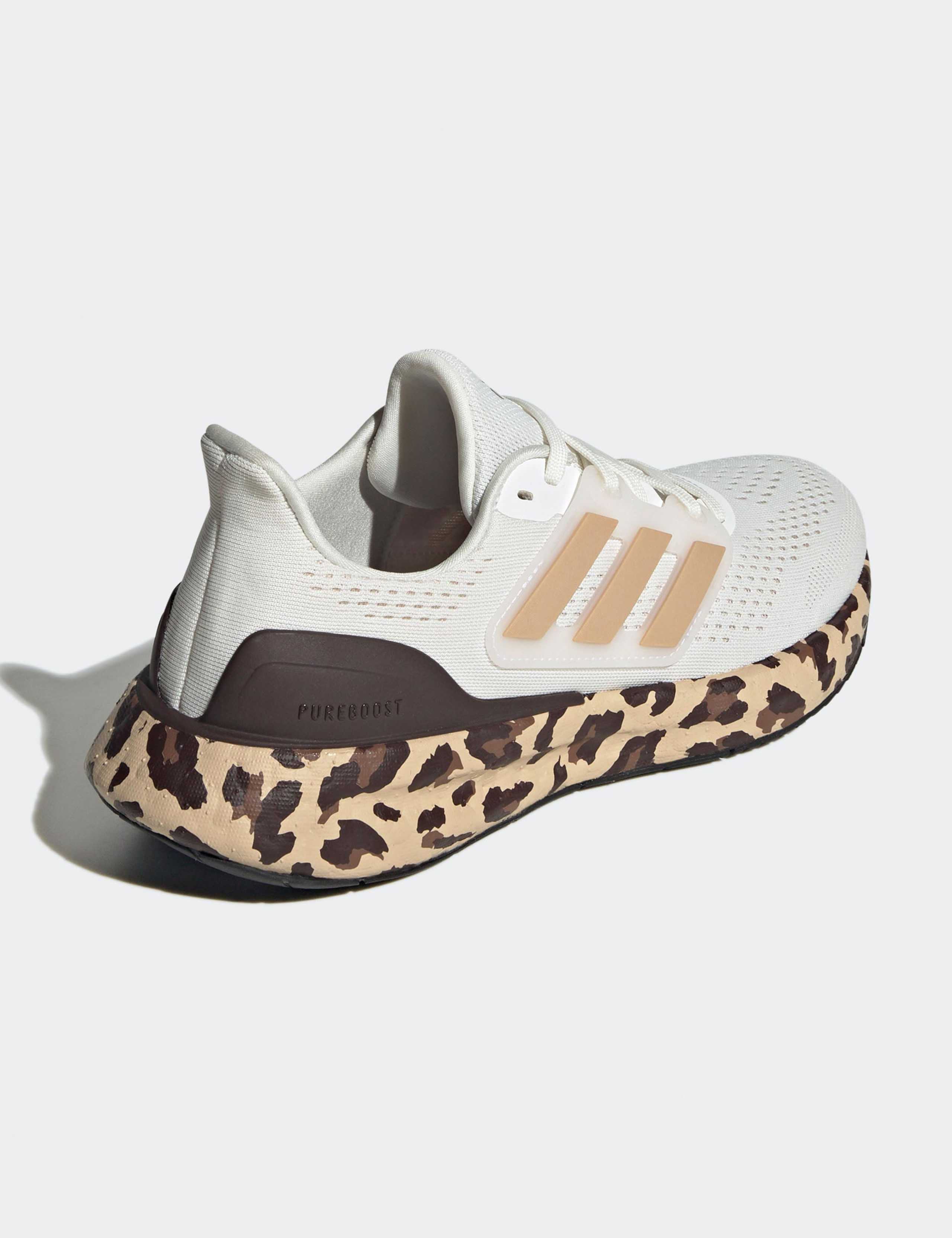 Pureboost 23 Running Trainers 5 of 6