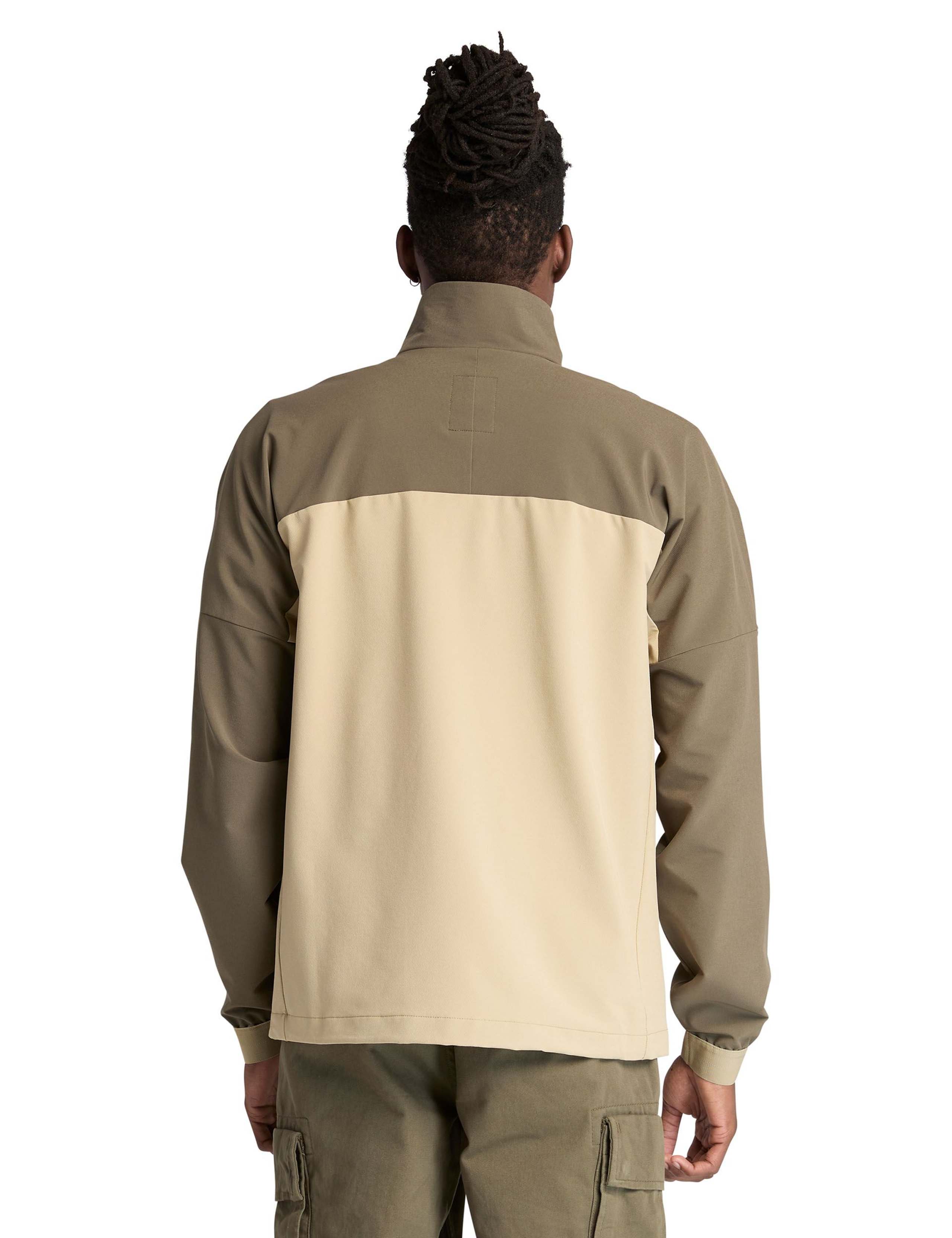 Softshell Water Repellent Sports Jacket 4 of 5