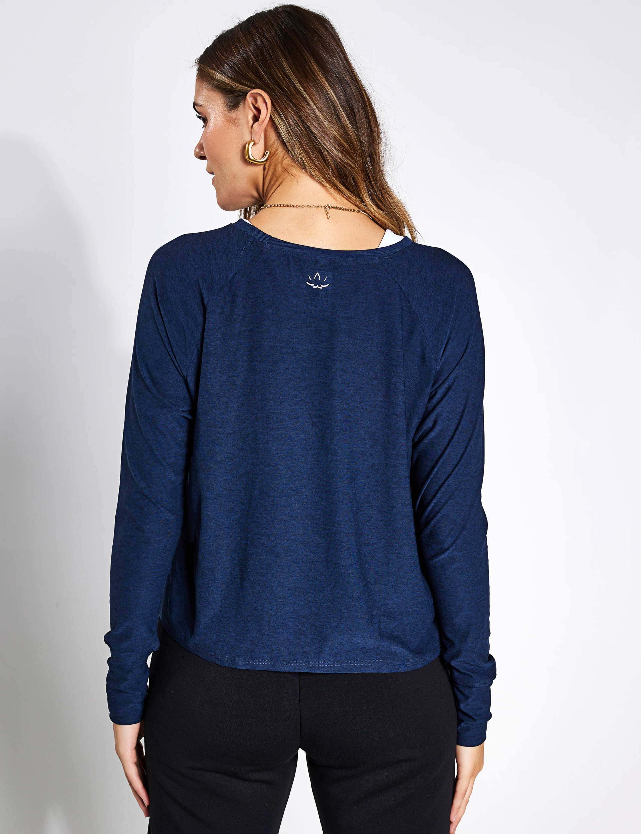 Featherweight Daydreamer Sweatshirt 3 of 4