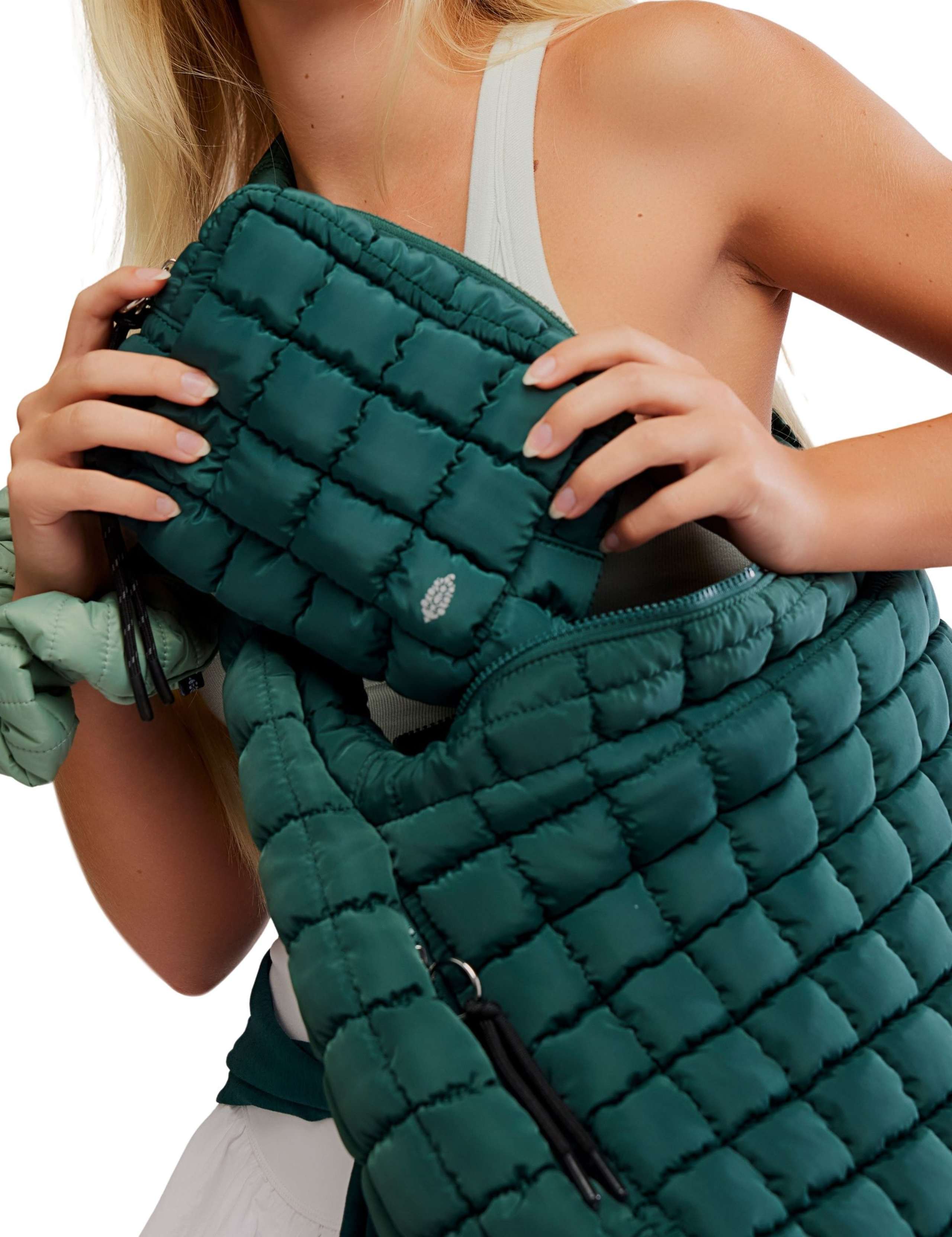 Quilted Mini Case Detachable Bag 2 of 4