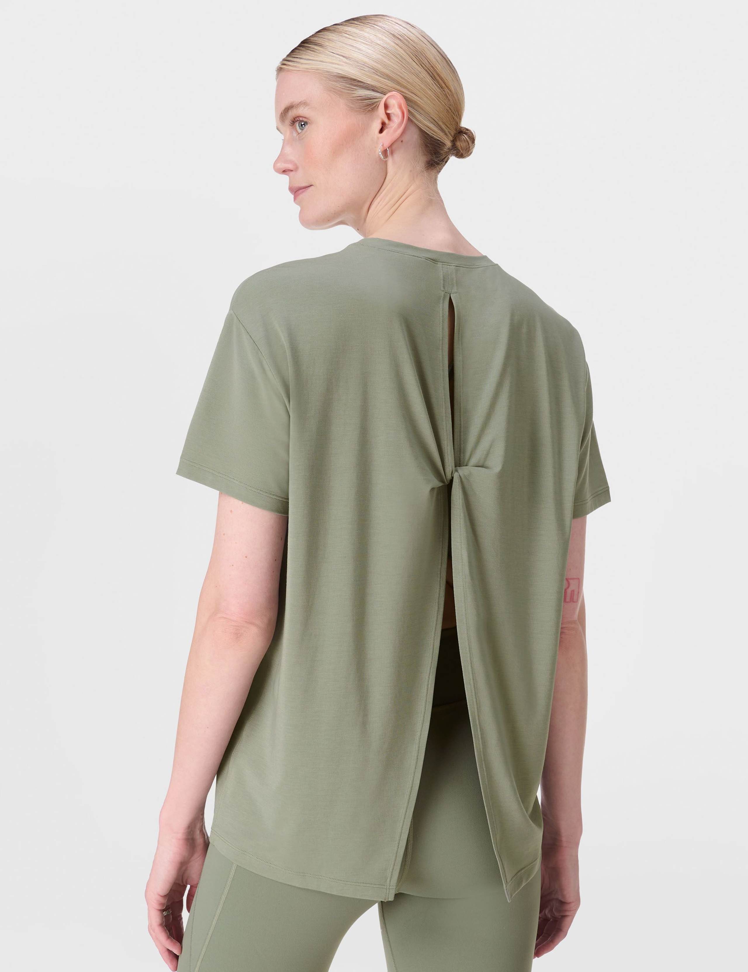 Soft Flow Studio Open Back Yoga T-Shirt 5 of 8
