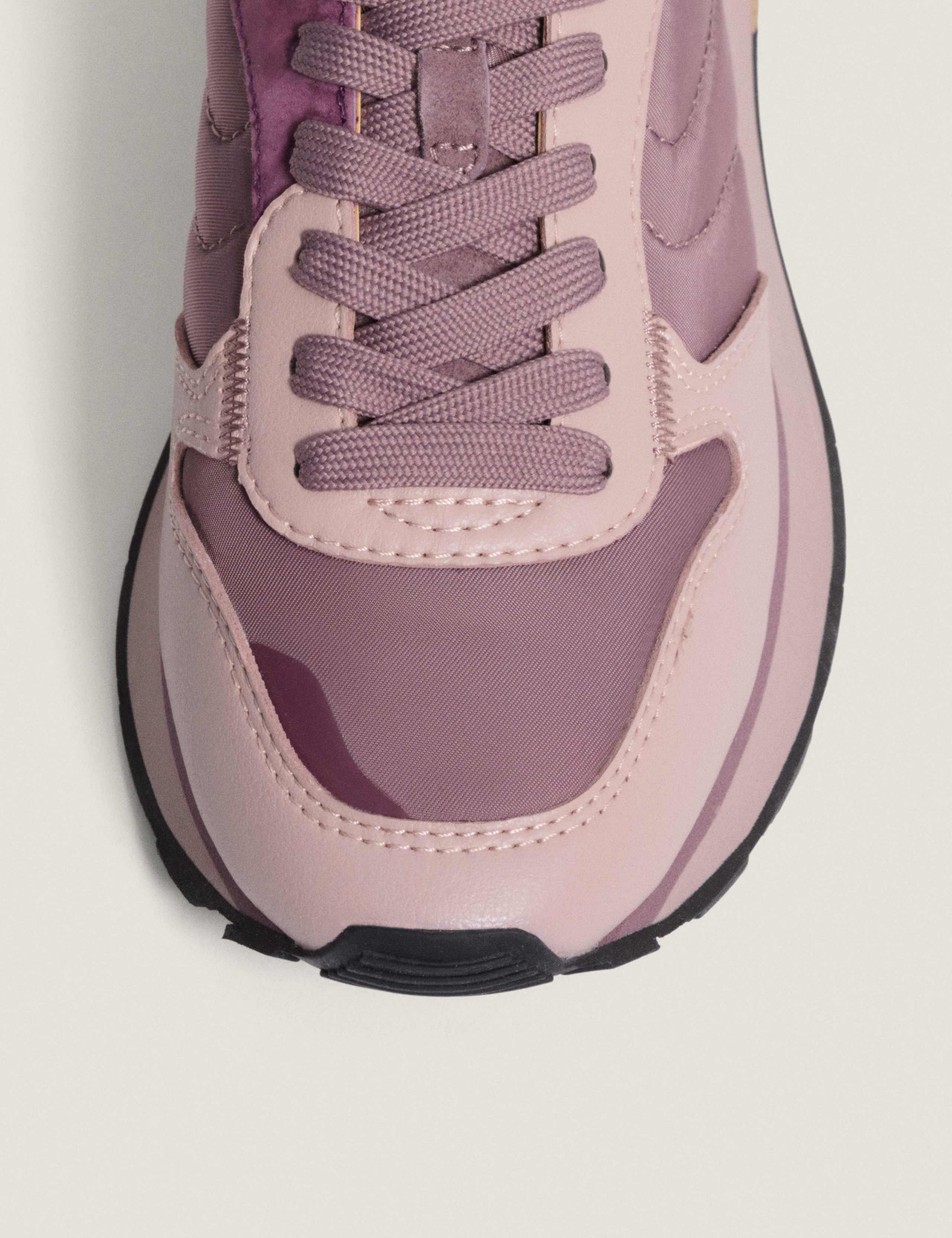 Track & Field Trainers 2 of 6