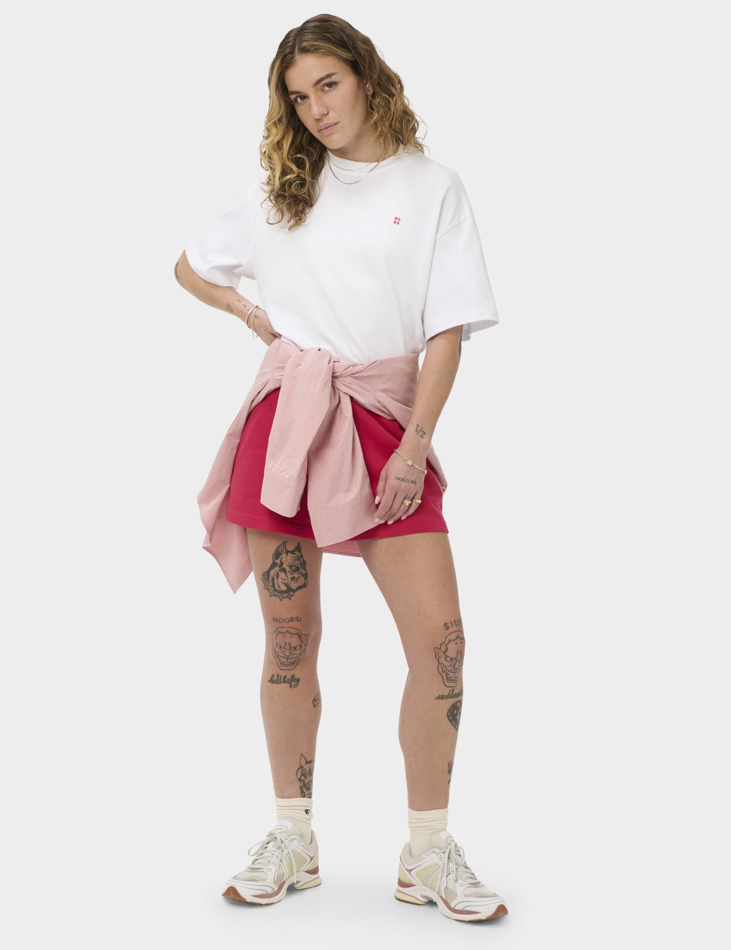 Pure Cotton Holiday Graphic Boxy T-Shirt 4 of 7