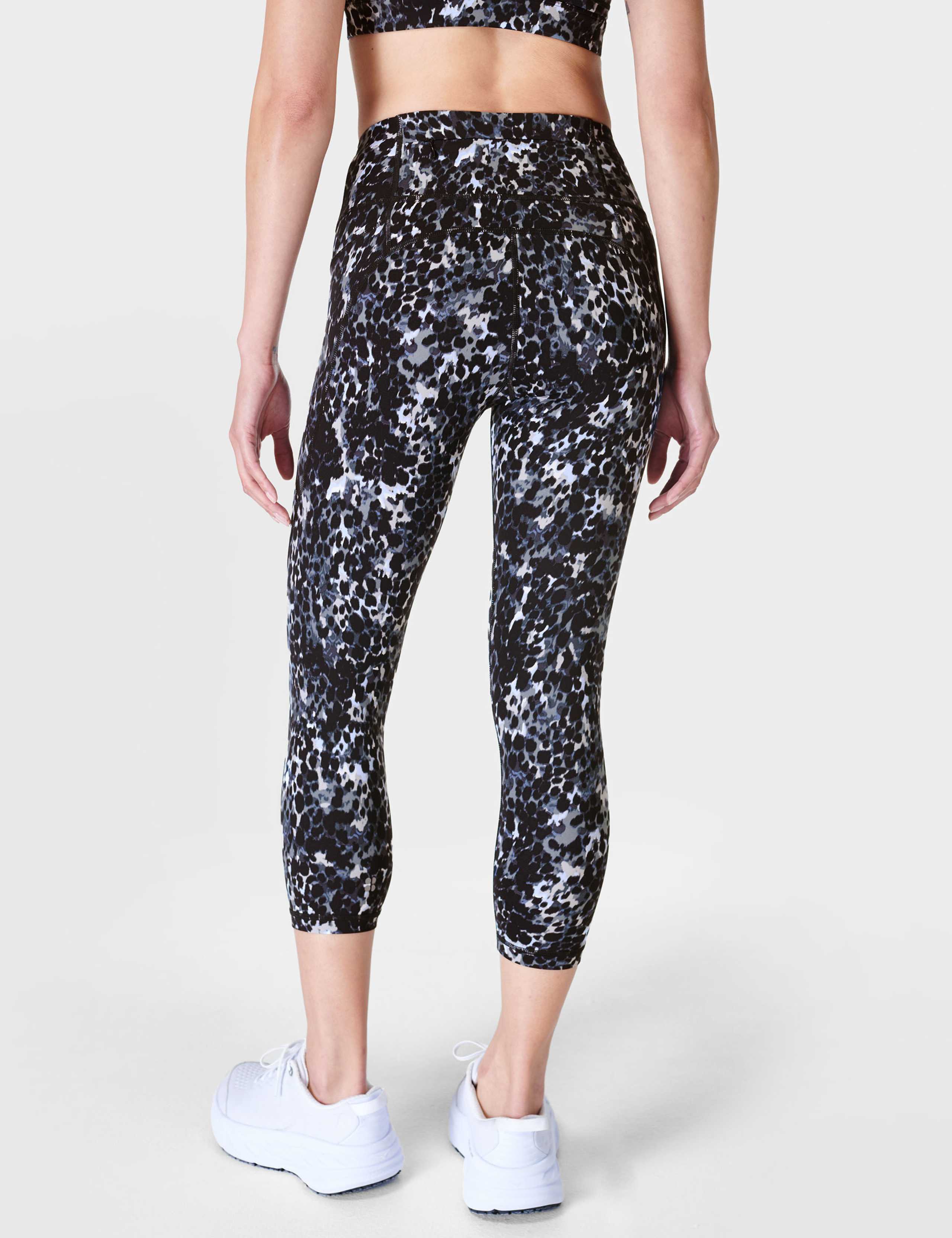 Power Printed Cropped Leggings 4 of 6
