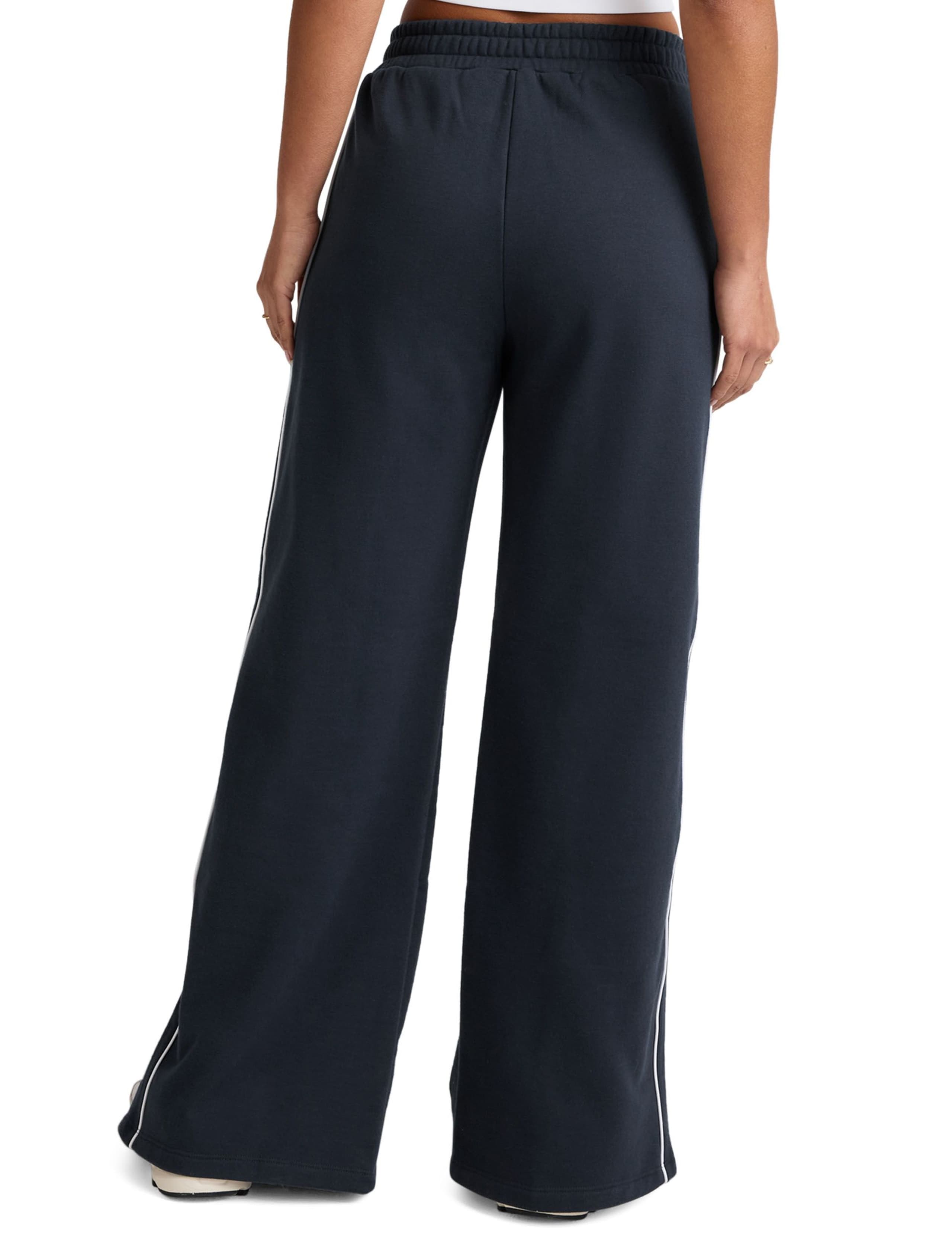 LuxeFleece Piper Cotton Rich Wide Leg Joggers 3 of 4
