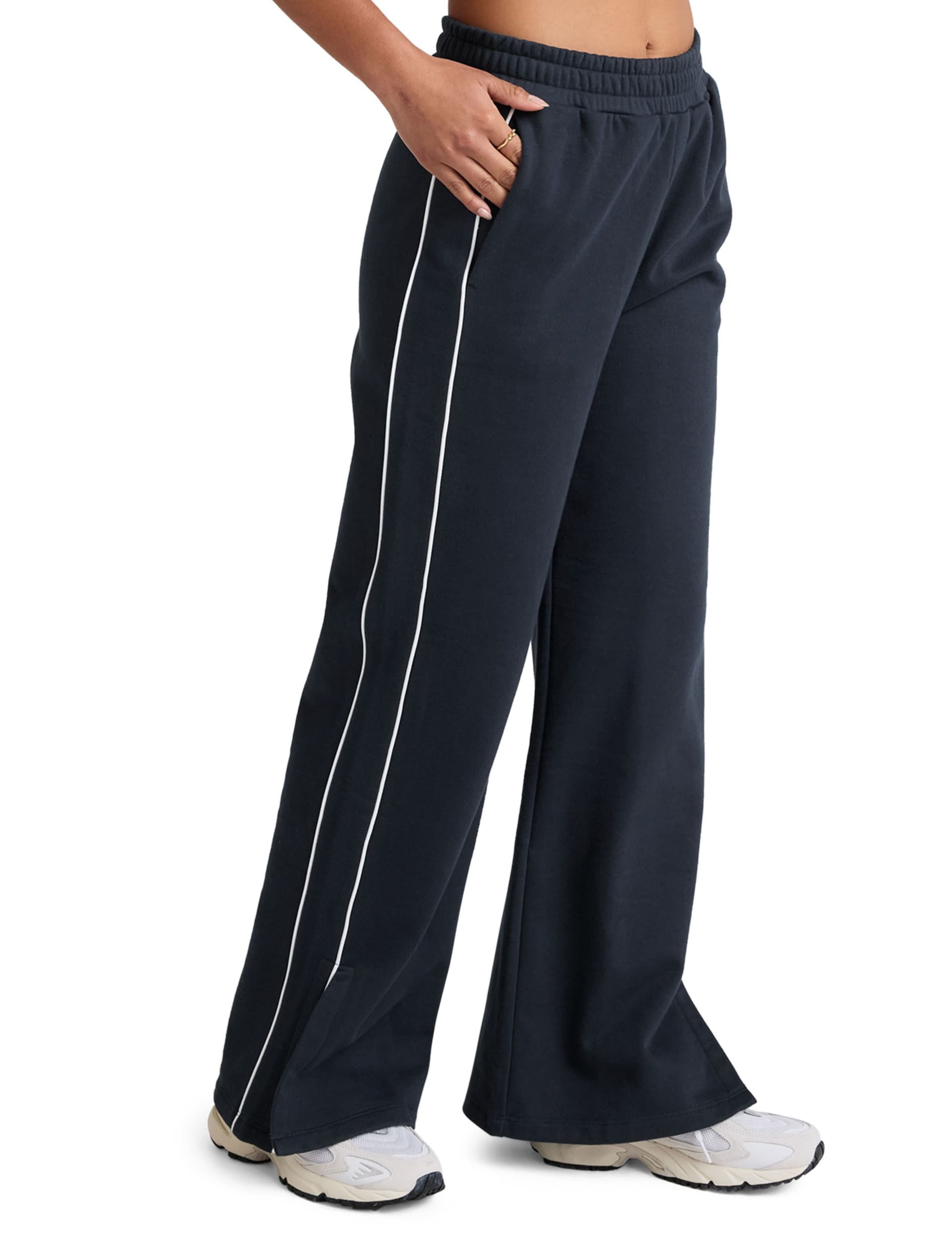 LuxeFleece Piper Cotton Rich Wide Leg Joggers 4 of 4