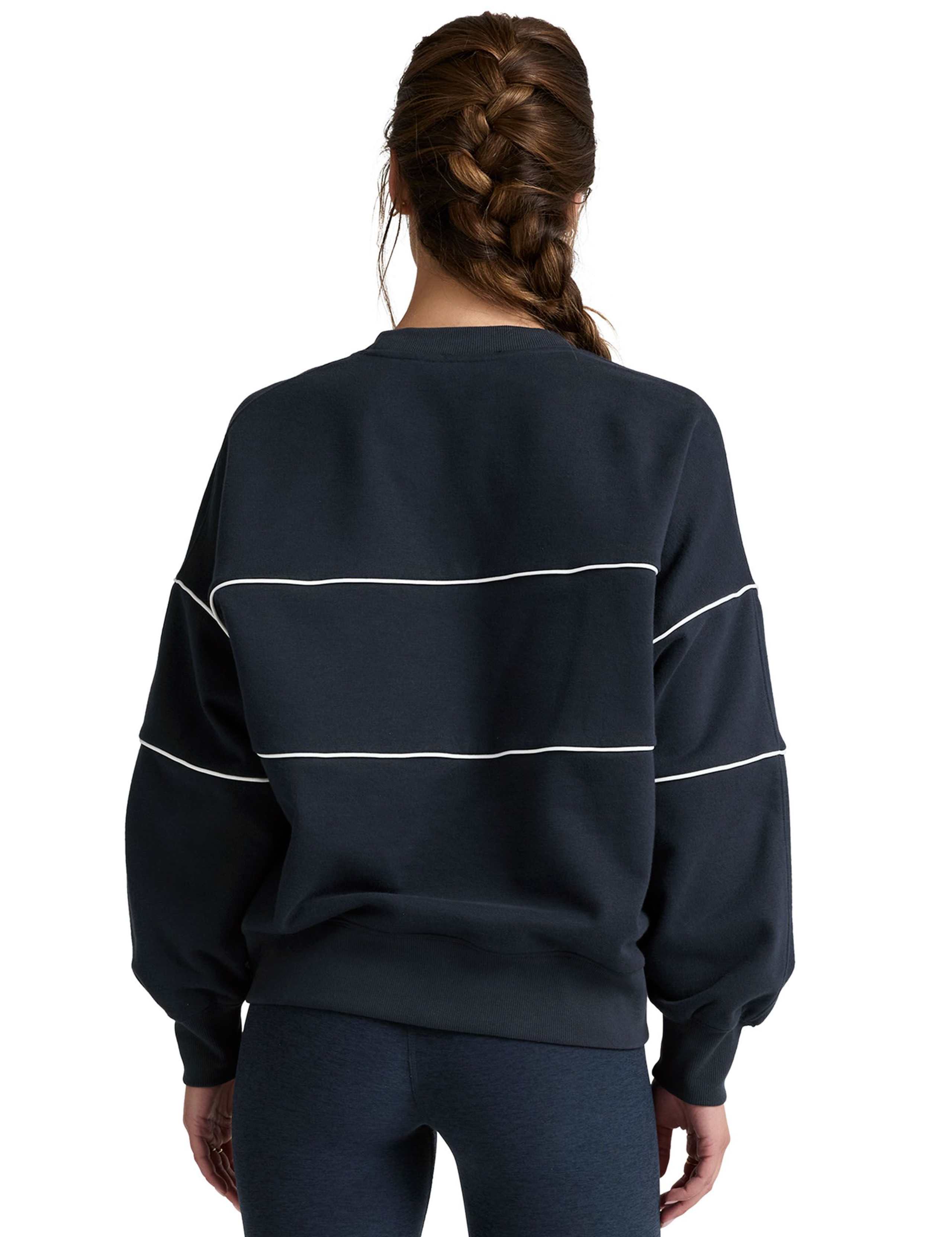 LuxeFleece Piper Oversized Sweatshirt 3 of 4