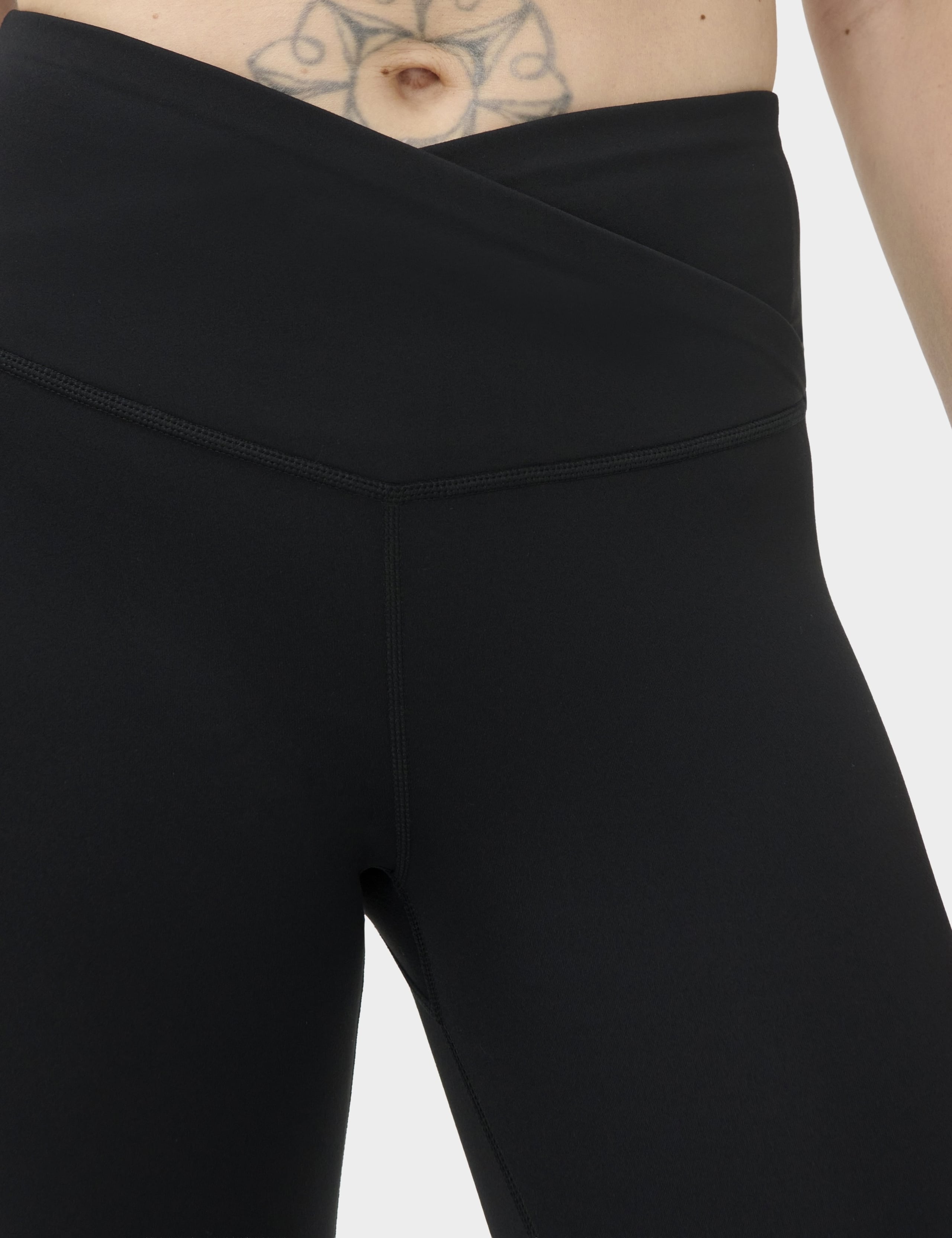 All Day 7/8 Wrap Waist Leggings 6 of 7