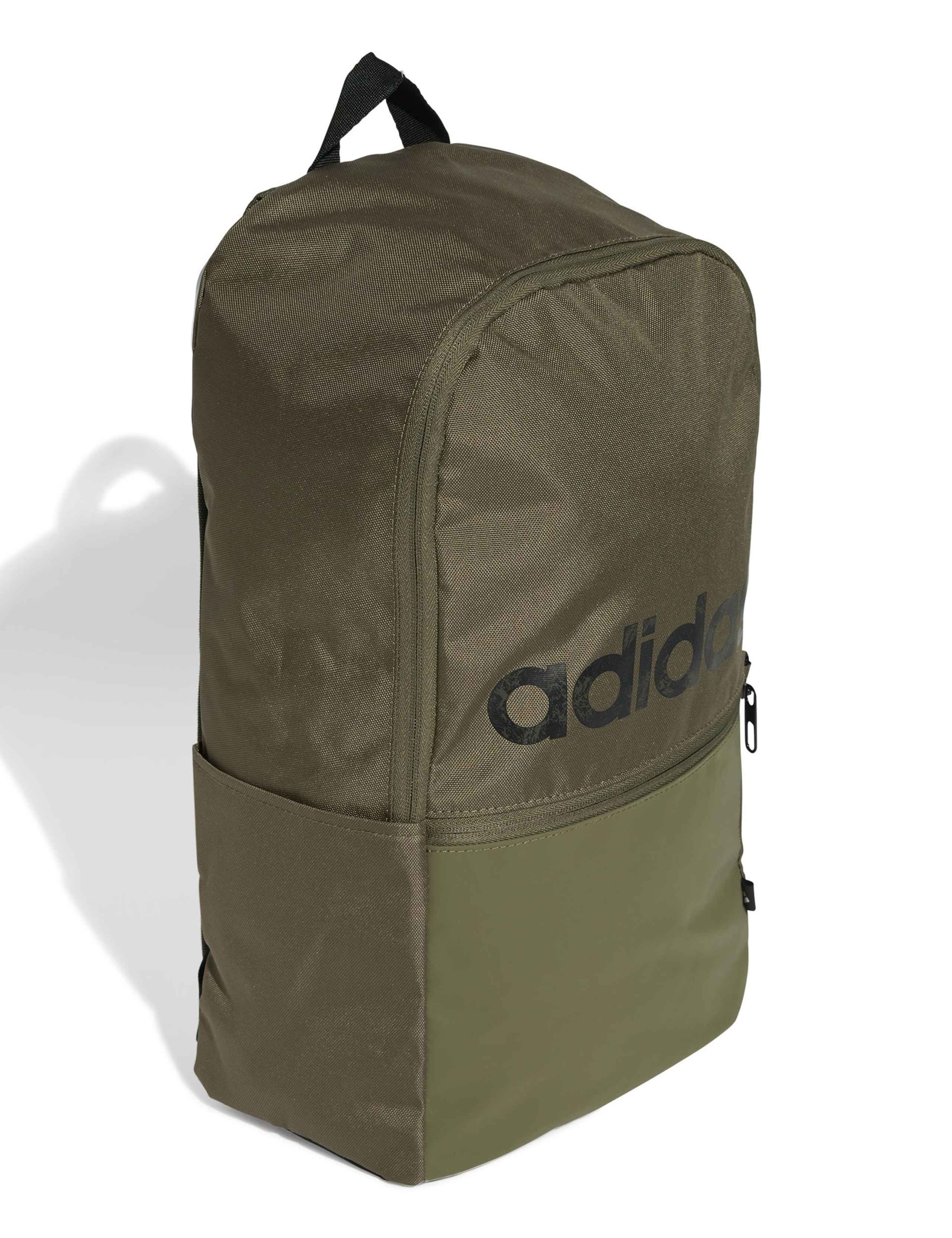 Classic Daily Backpack 3 of 6
