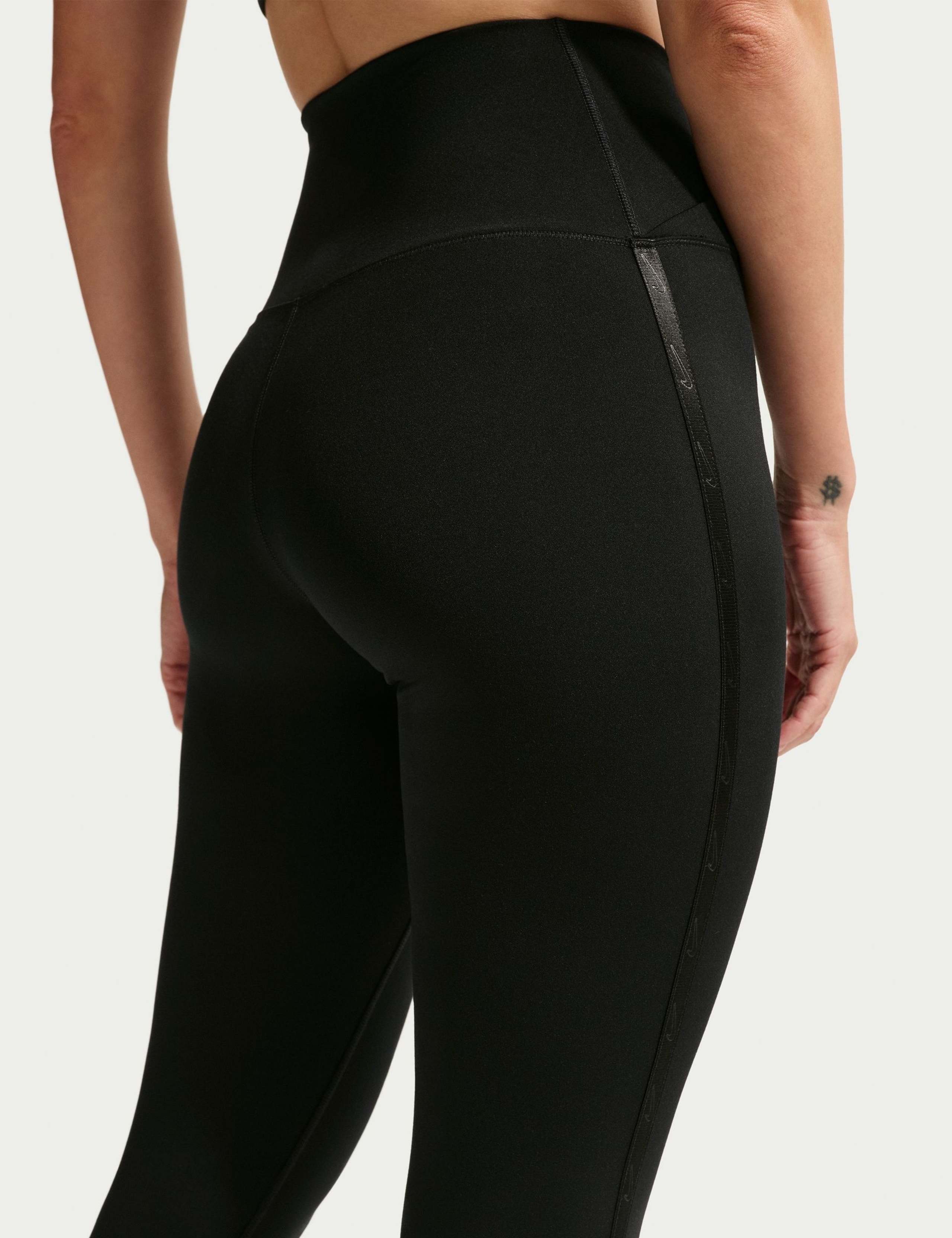 One High Waisted Leggings 3 of 5