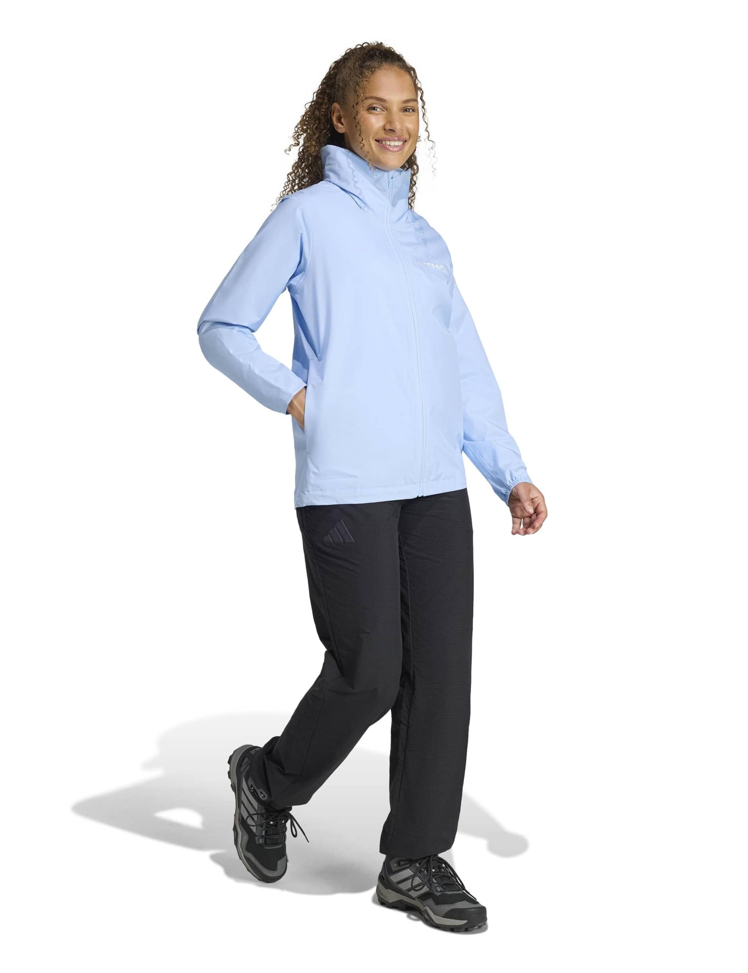 Multi Essentials 2L Waterproof Rain Jacket 3 of 6