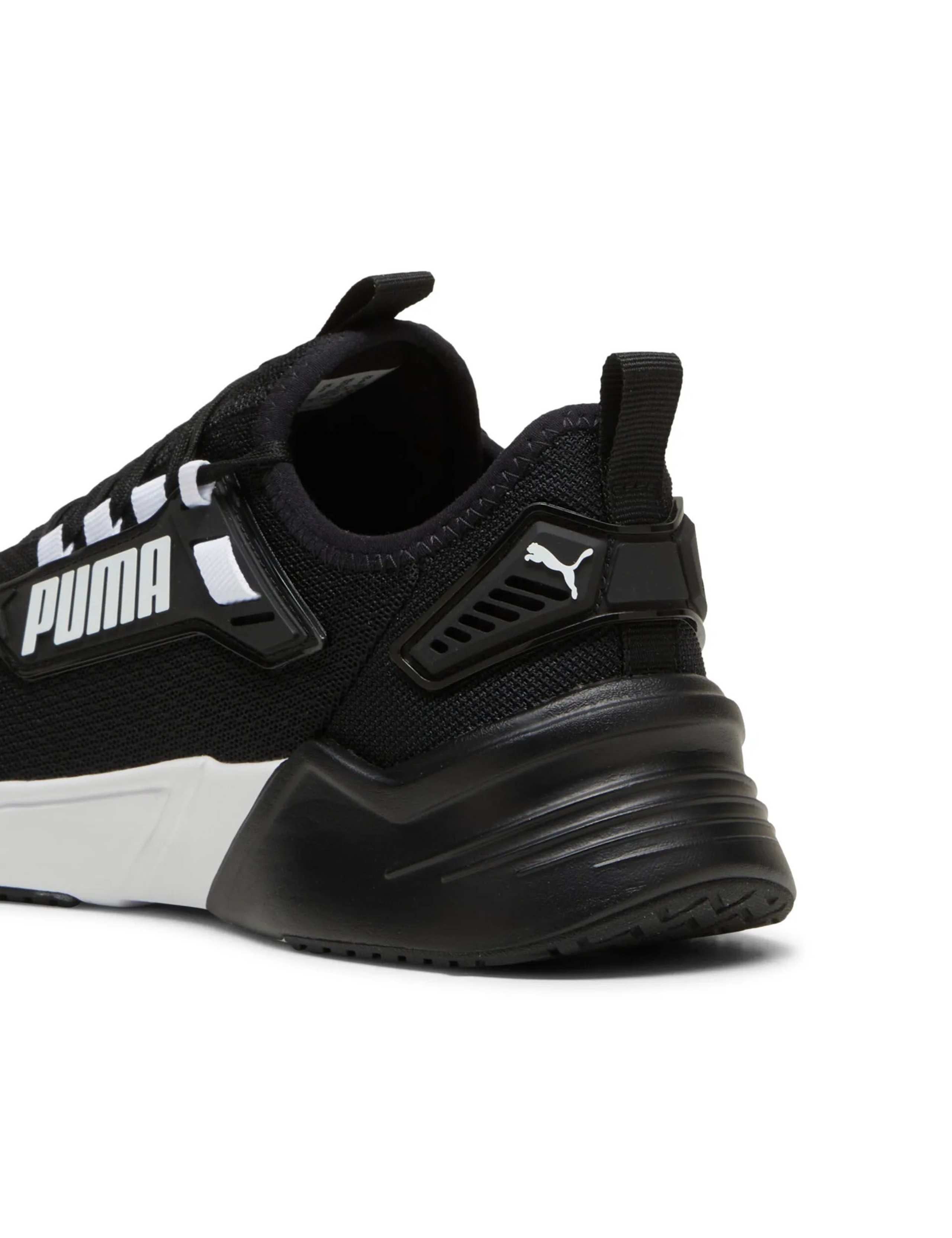 Retaliate 3 Sports Trainers 8 of 8