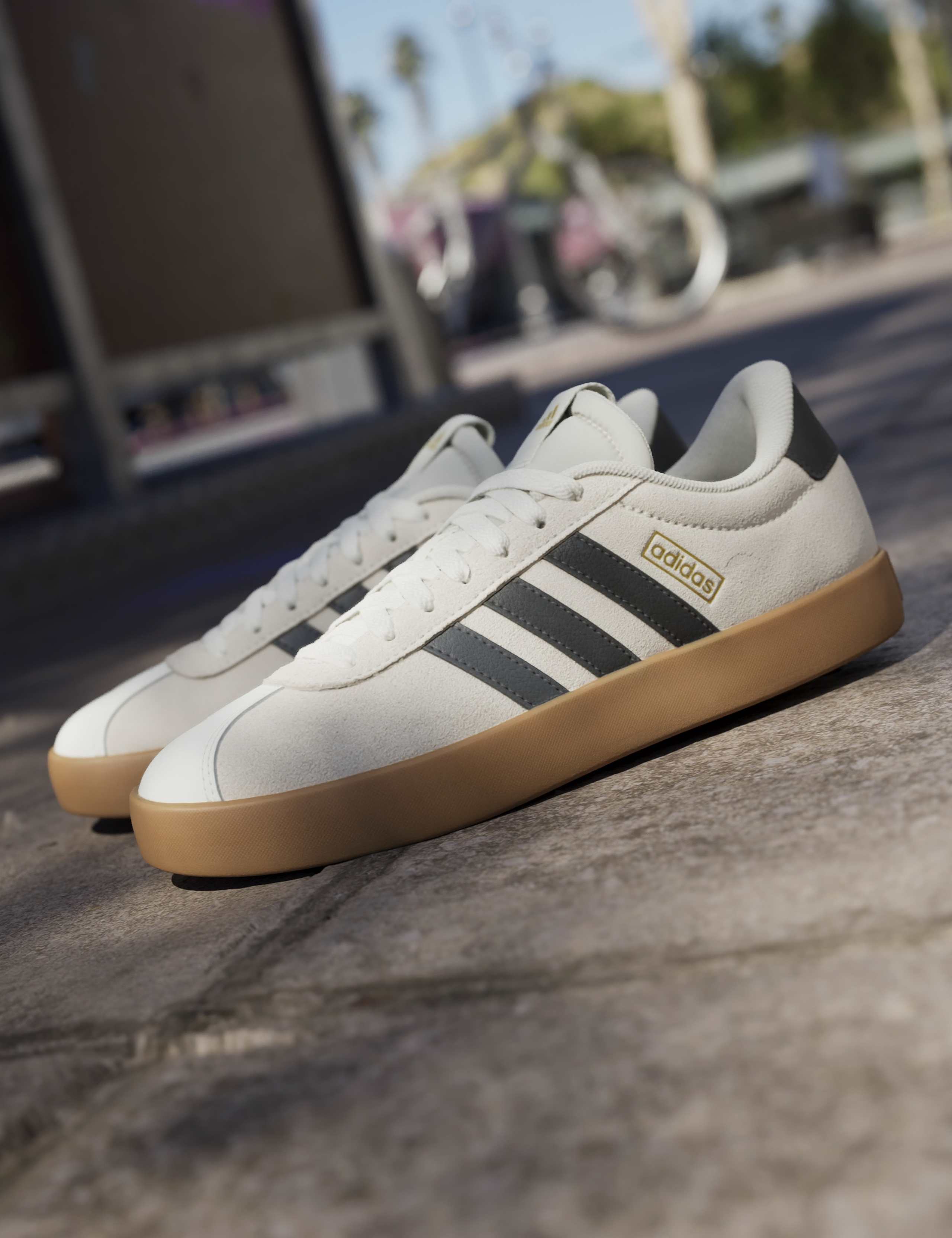 VL Court 3.0 Shoes 9 of 13
