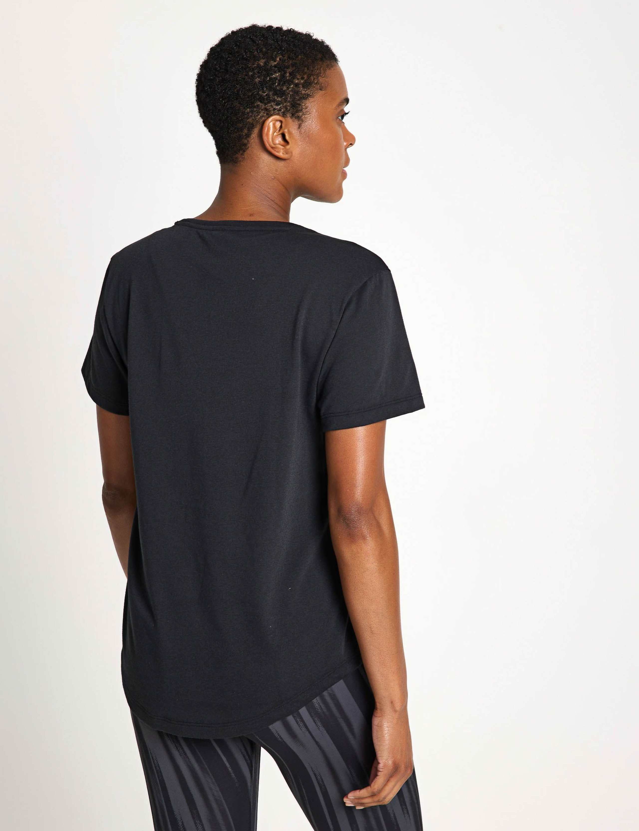 Yoga Essentials Round Neck T-Shirt 3 of 4