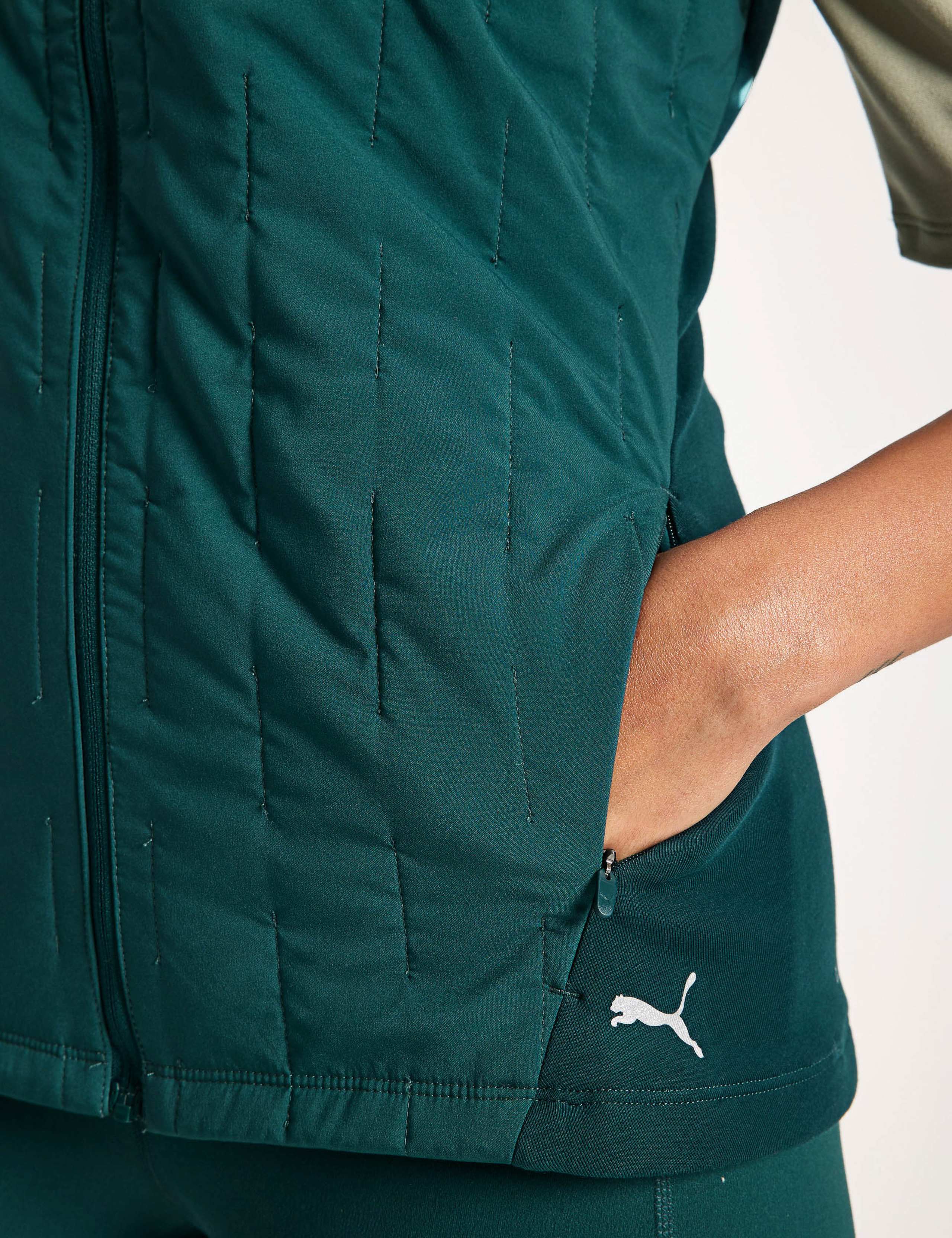 Run CLOUDSPUN WRMLBL Padded Gilet 7 of 7