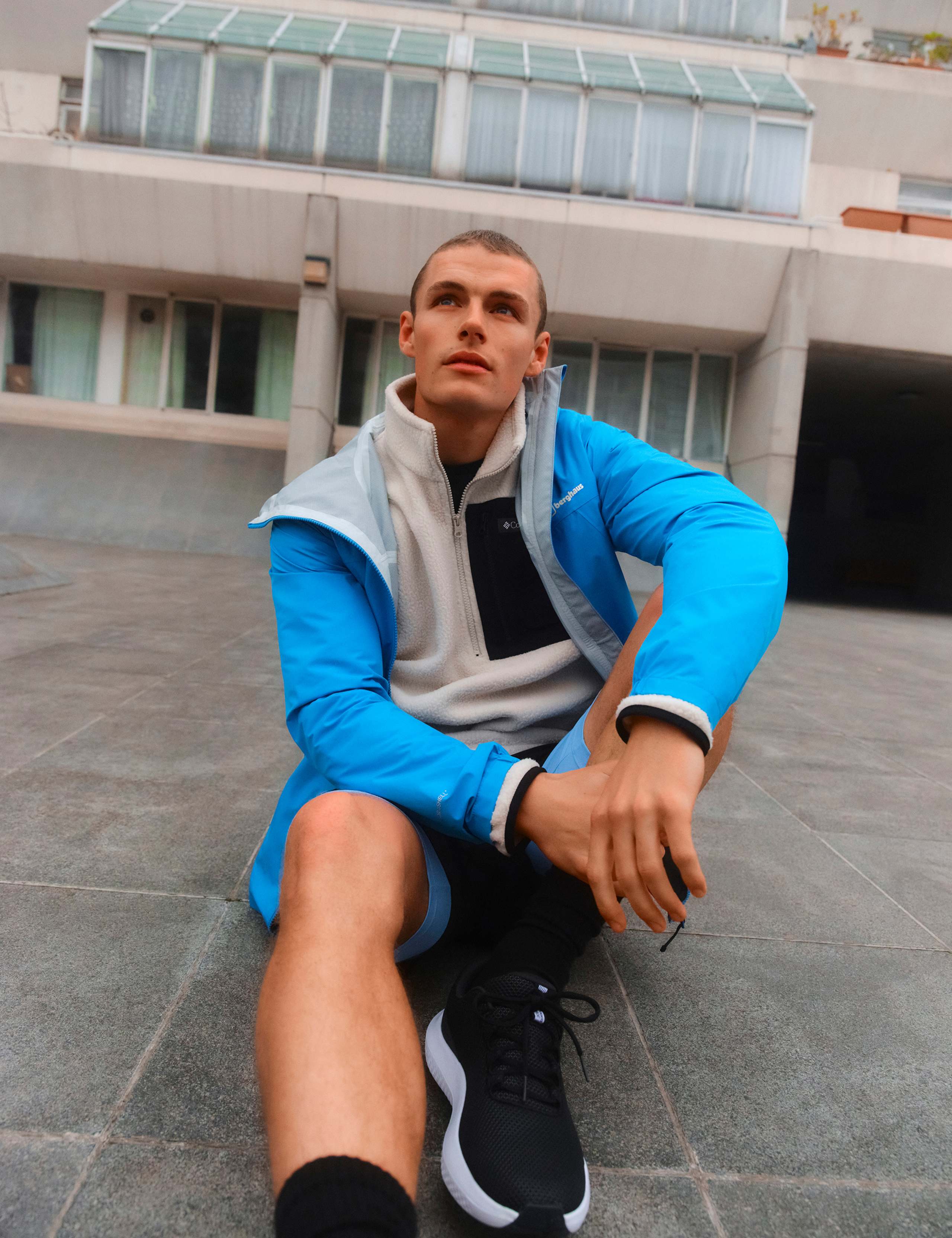 Surge 4 Running Trainers 2 of 6