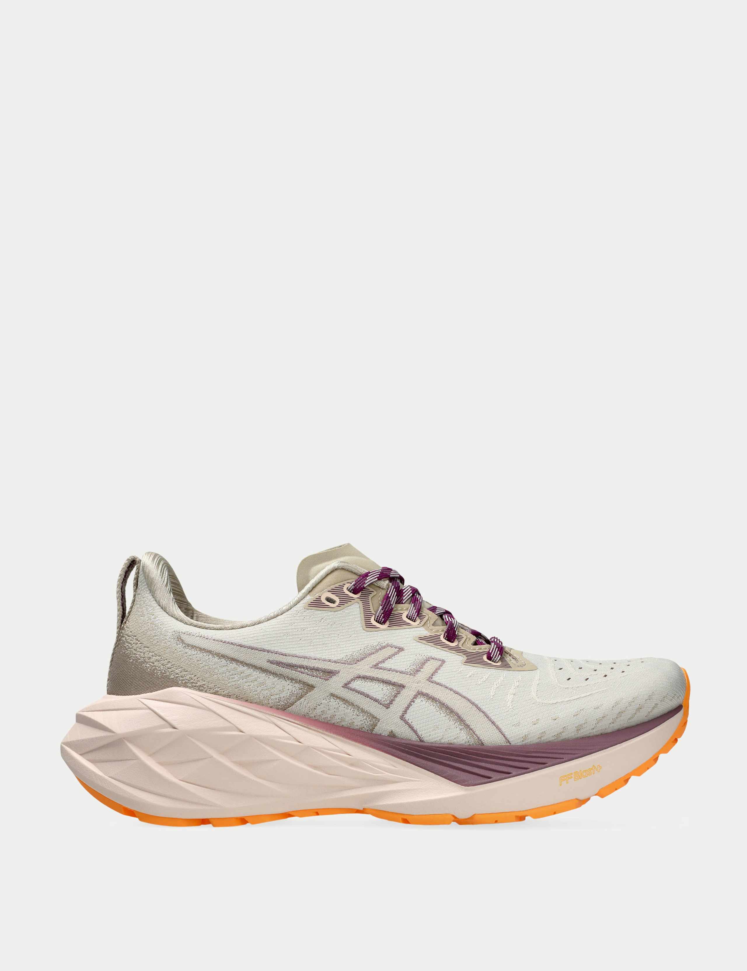 NOVABLAST 4 TR Trainers 1 of 6