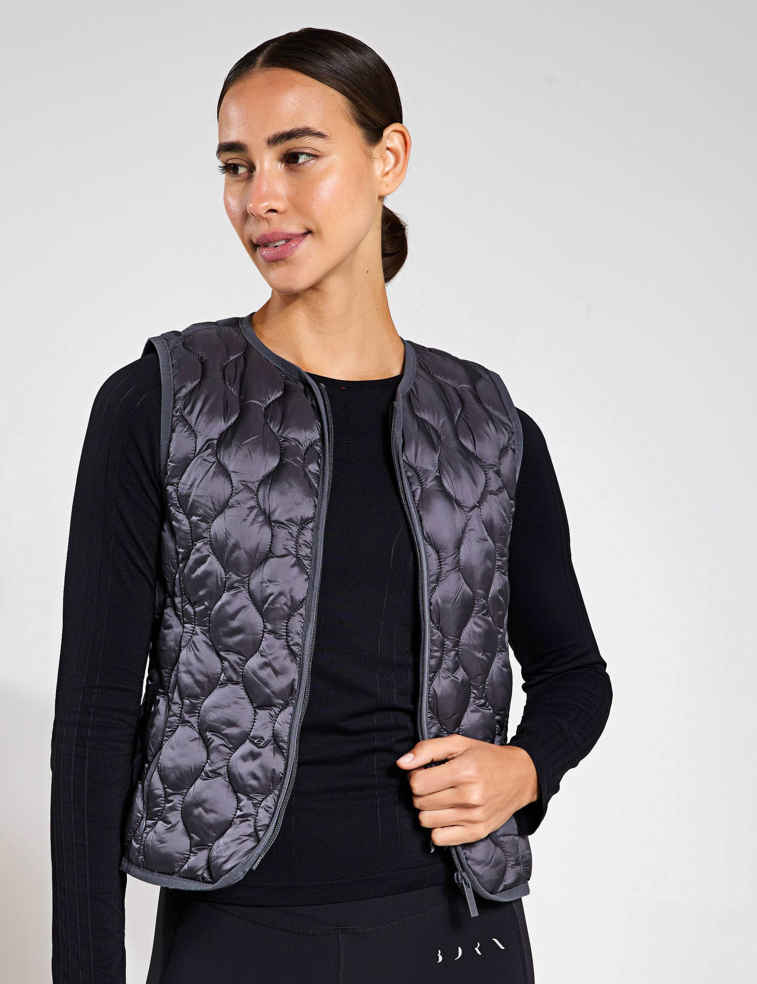Kenal Quilted Gilet 4 of 6