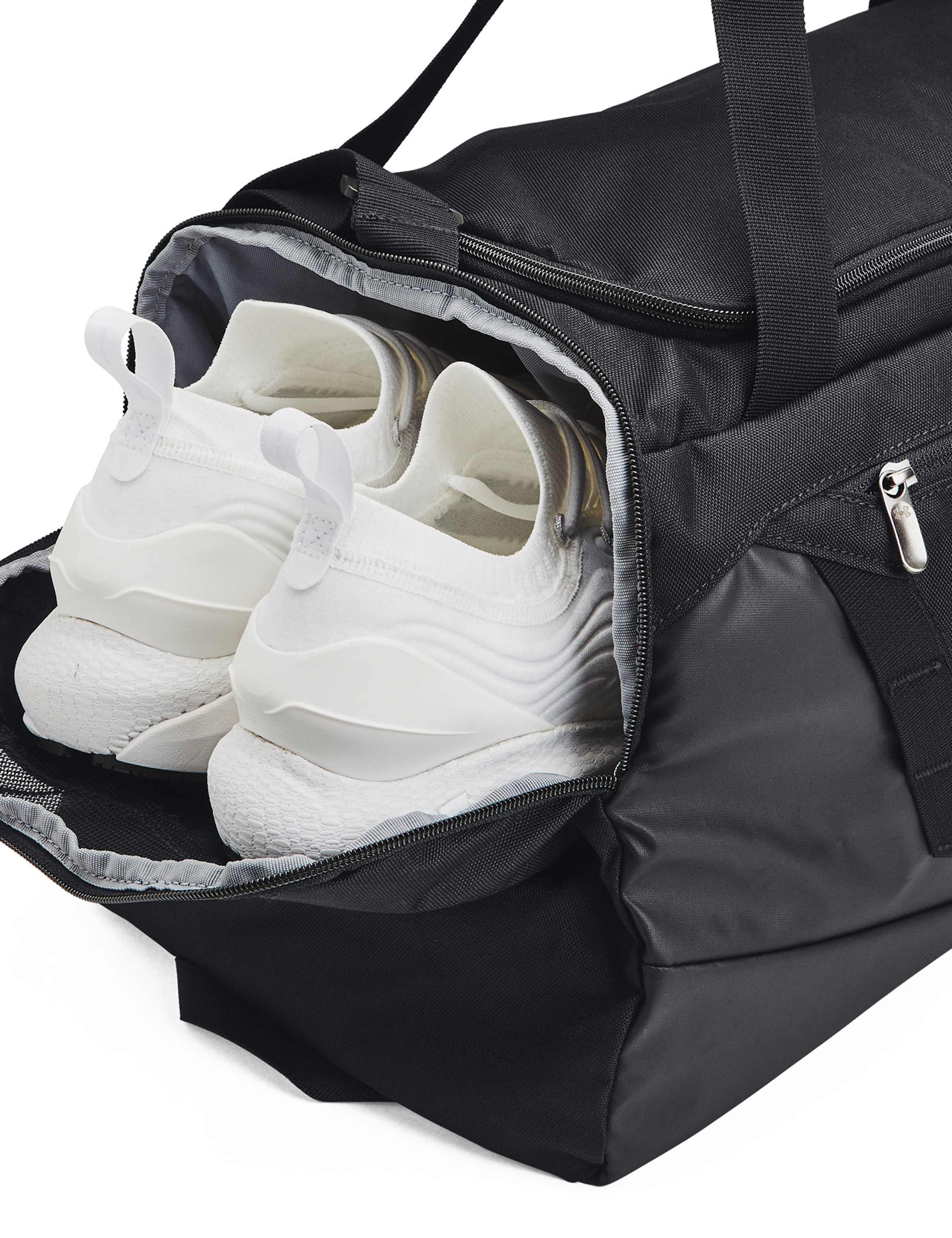 Undeniable 5.0 Sports Bag 5 of 6