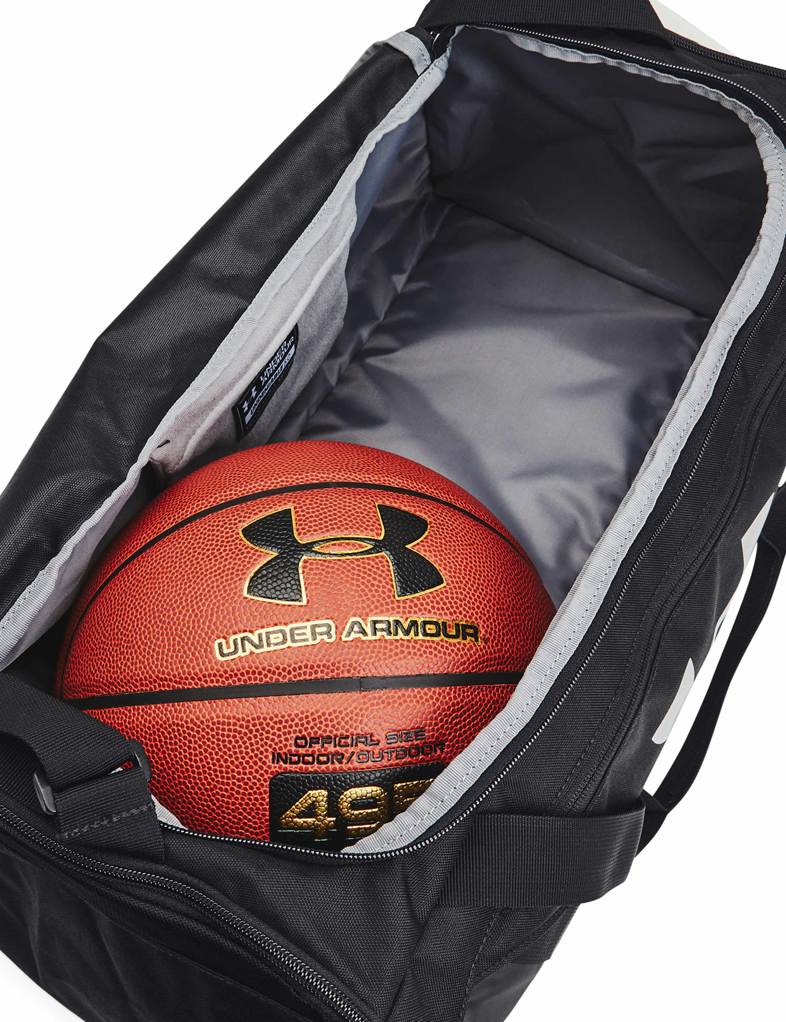 Undeniable 5.0 Sports Bag 6 of 6