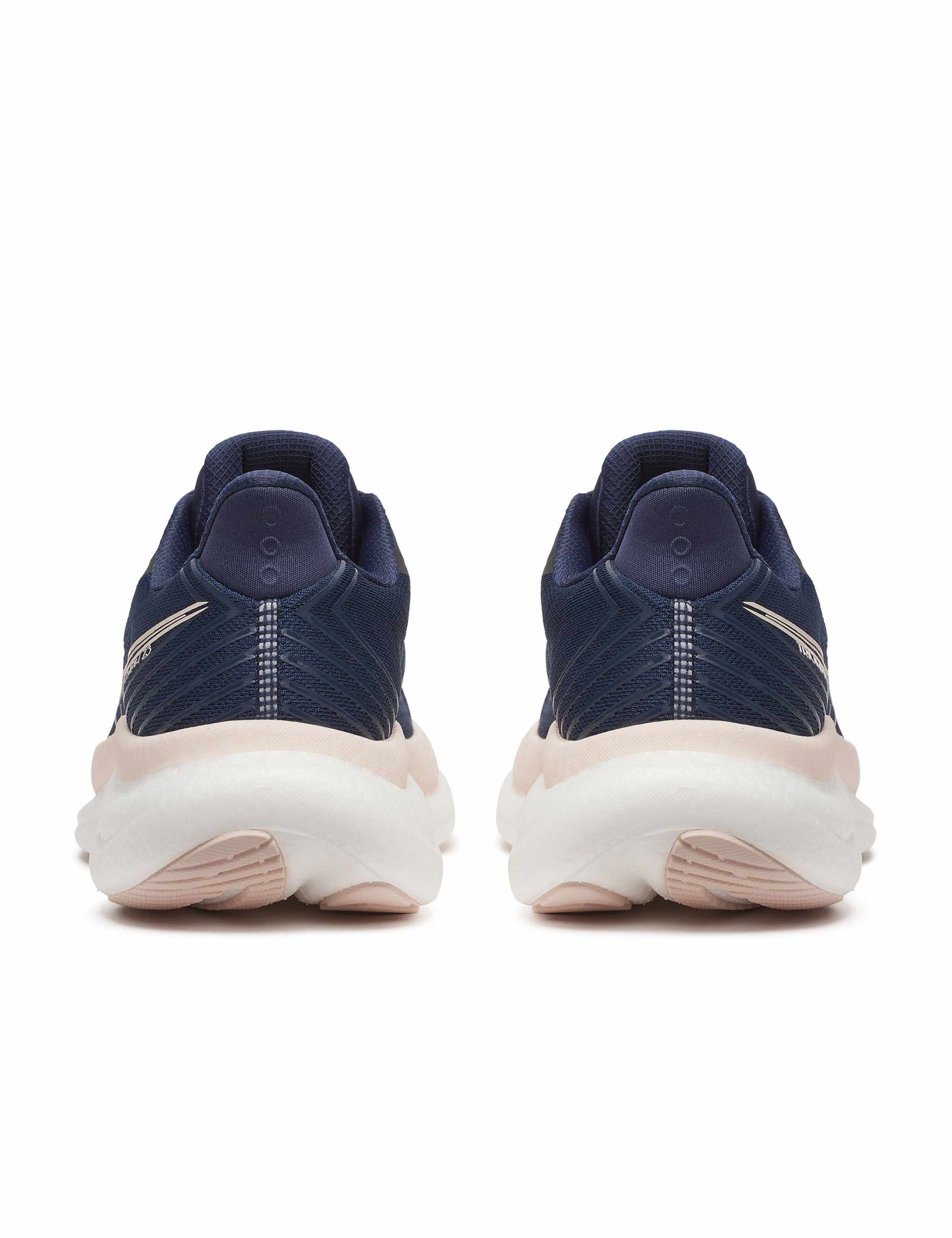 Triumph 23 Trainers 4 of 6