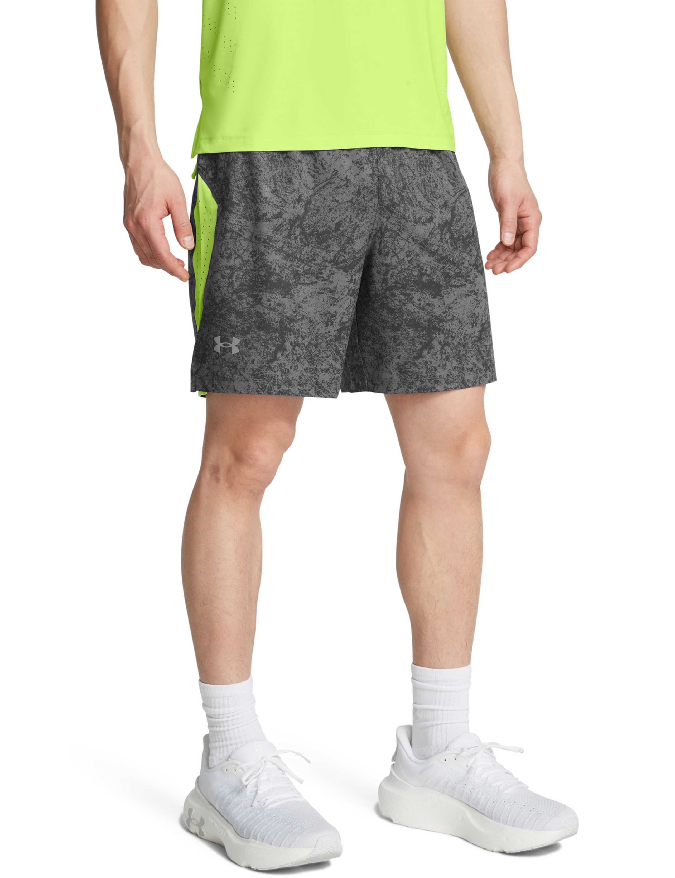 UA Launch Pro 7in Printed Shorts 1 of 6