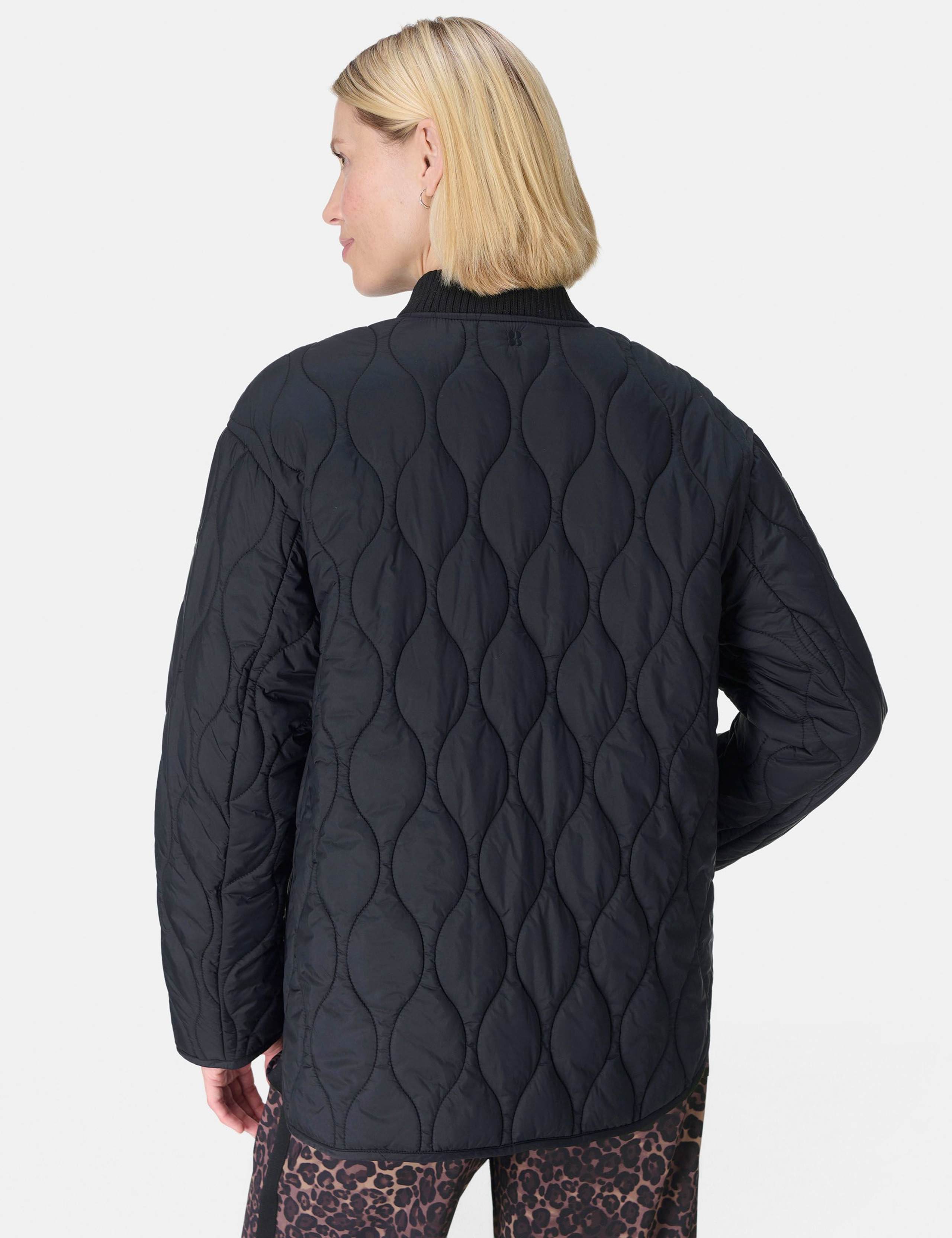 On The Move Lightweight Quilted Jacket 4 of 9