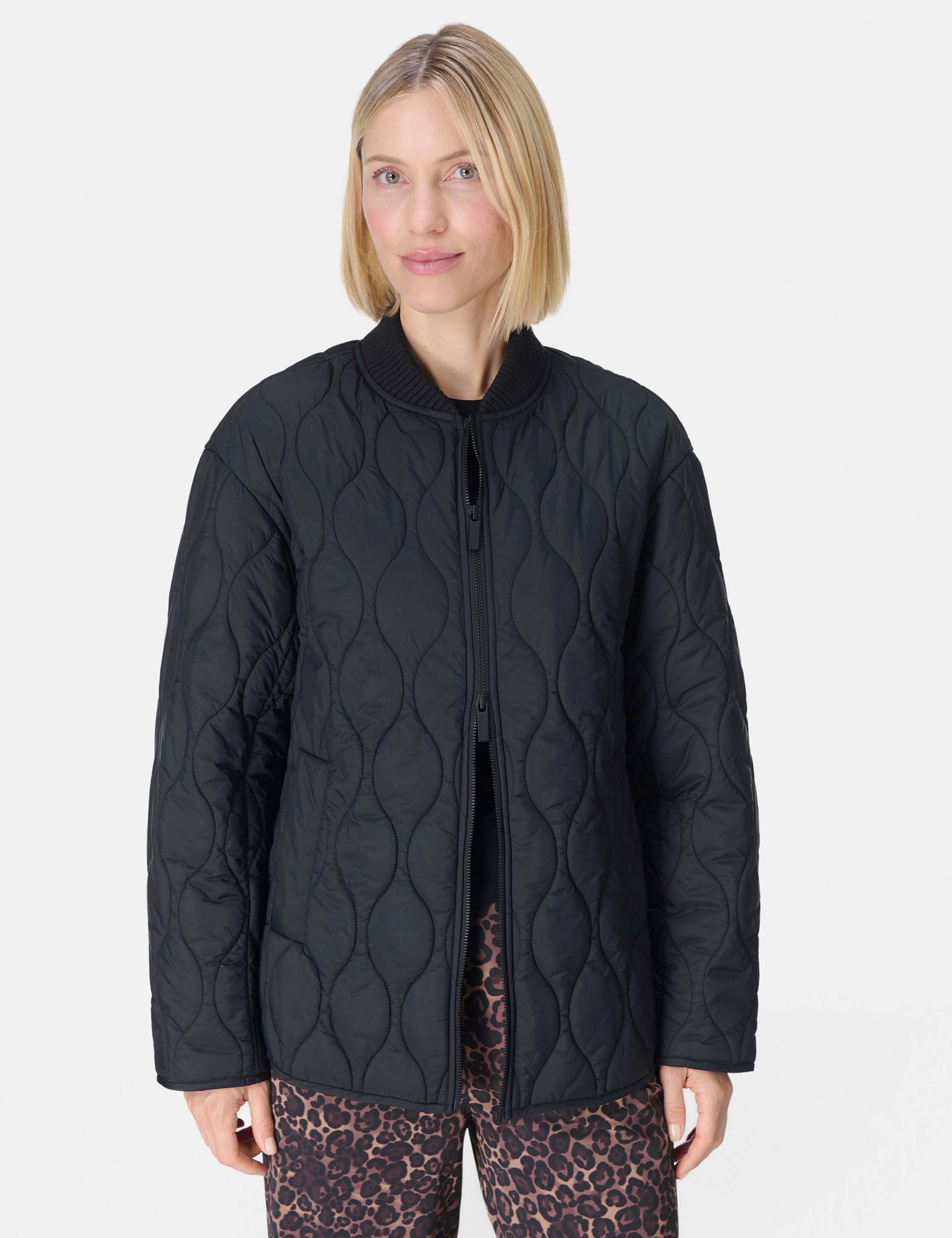 On The Move Lightweight Quilted Jacket 5 of 9