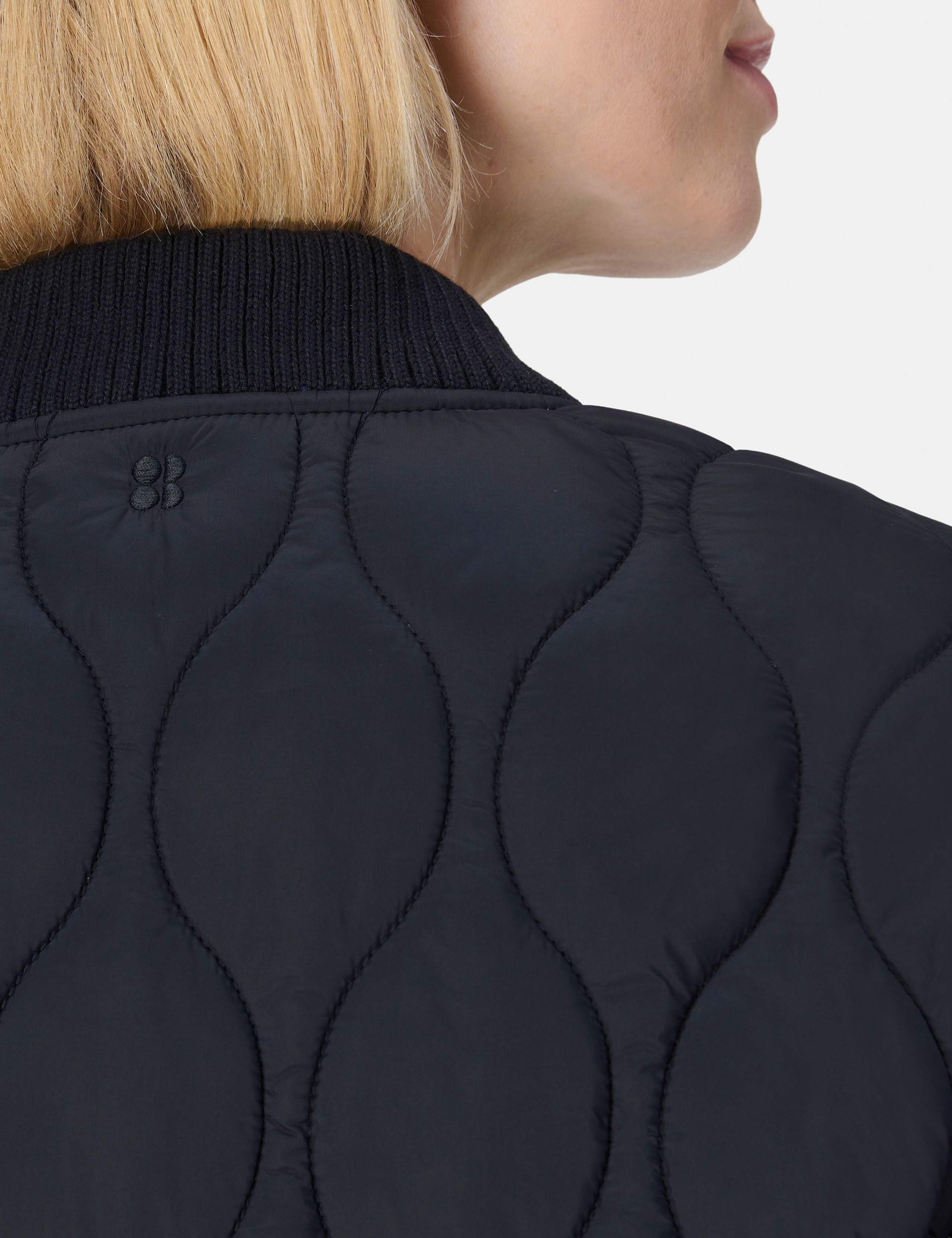 On The Move Lightweight Quilted Jacket 6 of 9